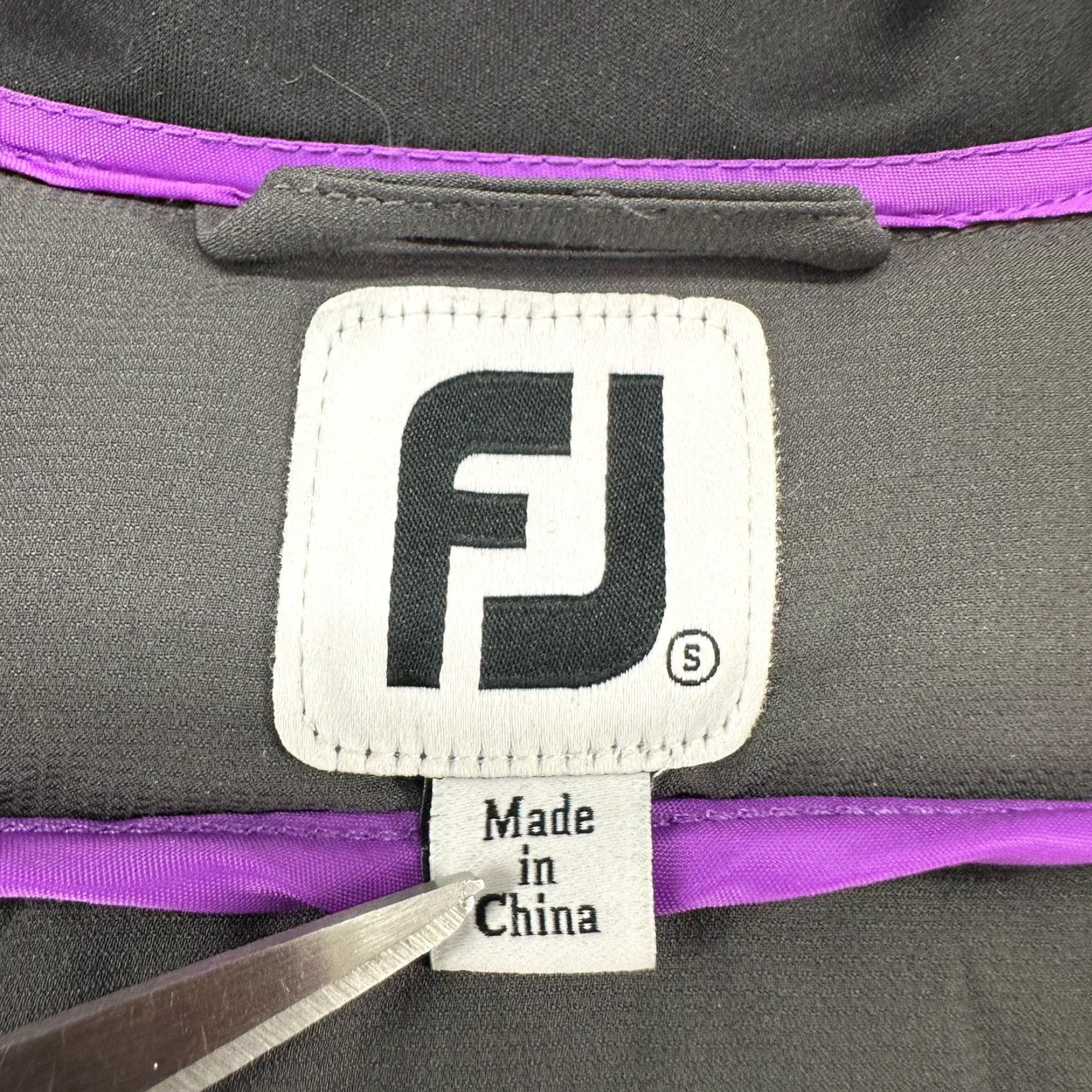 Footjoy FootJoy Vest Womens Small Gray Purple Puffer Quilted Lightweight Polyester Logo Zip Mid-Length Solid Outdoors Classic Insulated Size S / US 4 / IT 40 - 4 Thumbnail