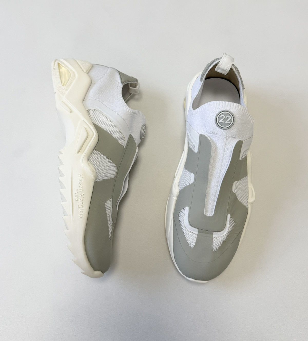 Maison Margiela Laceless White Low Top ‘Future’ Sneakers Size US 11 / EU 44 - 13 Thumbnail