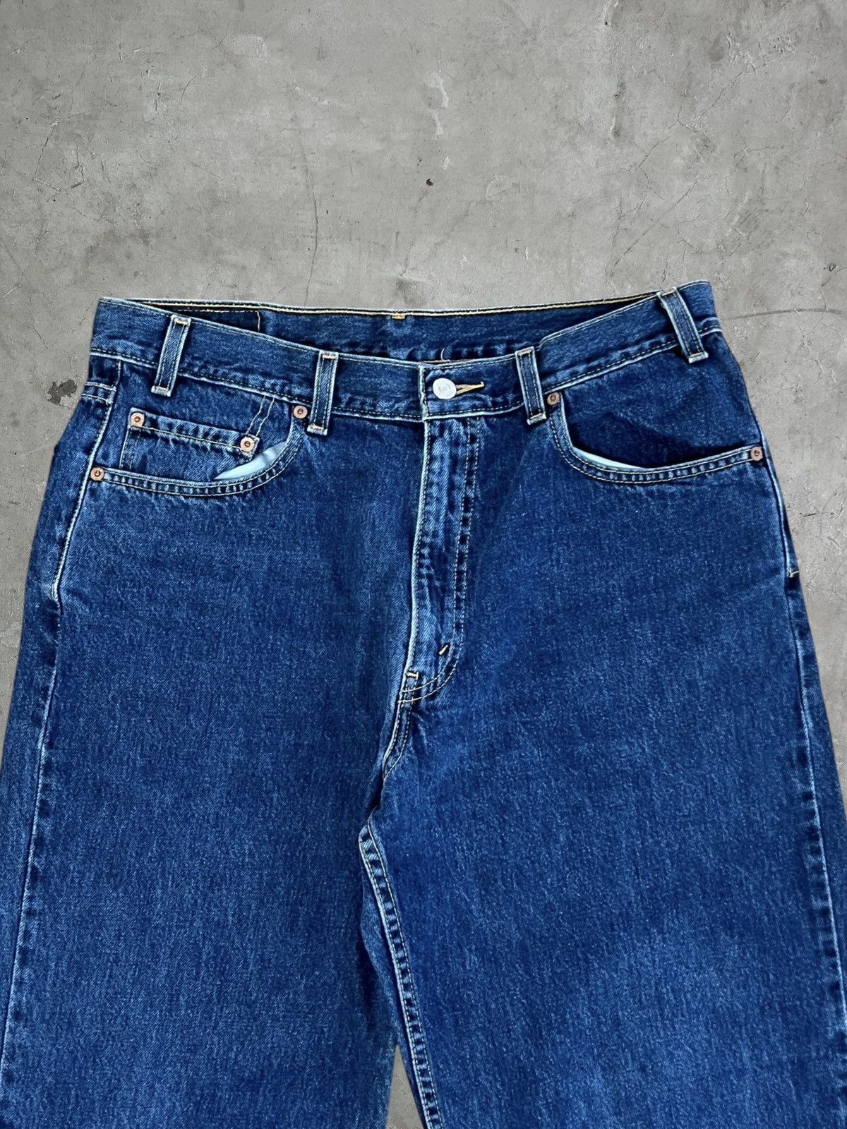 Levi's Vintage Levi’s 550 Blue Wash Size US 34 / EU 50 - 3 Thumbnail