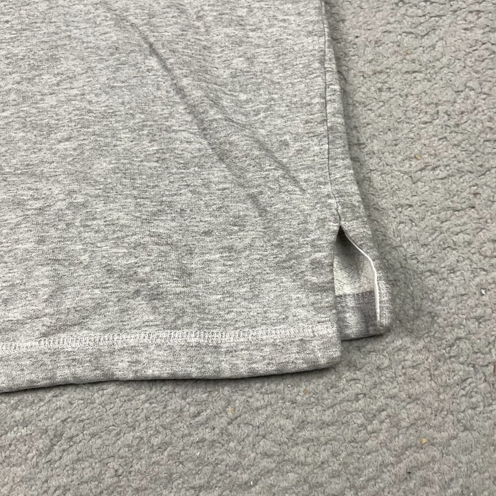 Tommy Hilfiger VINTAGE Tommy Hilfiger Sweatshirt Adult XL Gray 90s Classic Distressed Flag Logo Pullover Crew Neck Unisex Mens Womens Size US XL / EU 56 / 4 - 7 Thumbnail