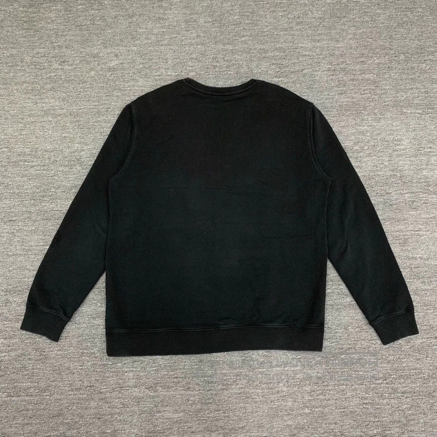 Givenchy givenchy black logo sweatshirt with flaws. Size US L / EU 52-54 / 3 - 2 Thumbnail