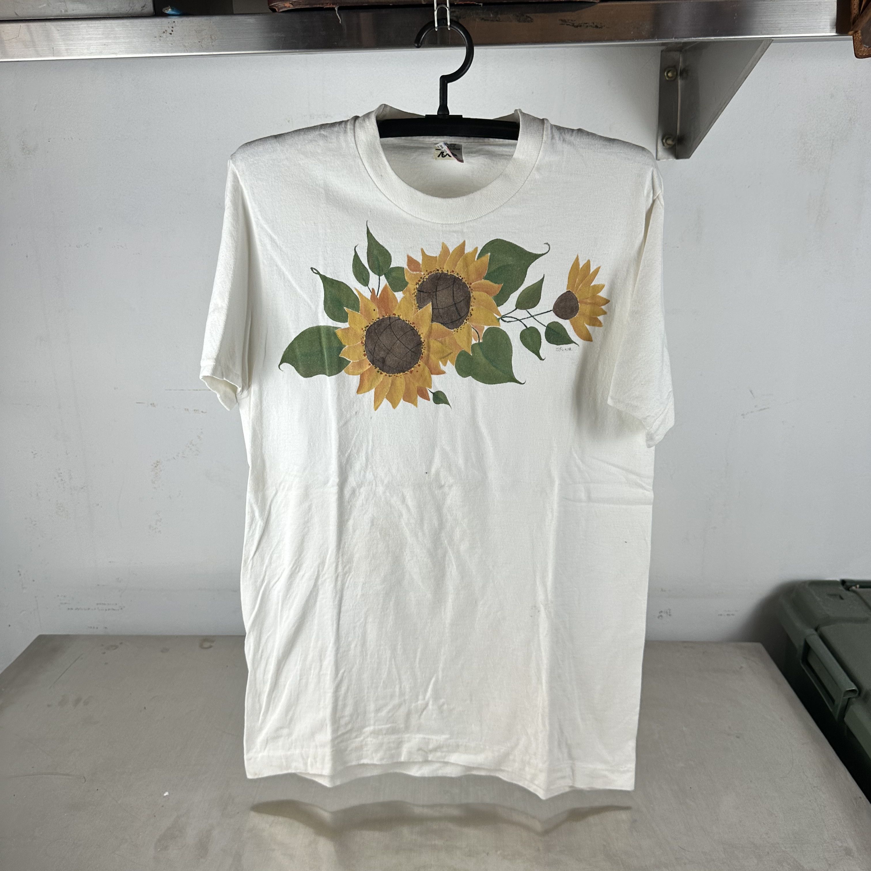 Vintage ​​​​Vintage 90s Sunflowers Flower Nature Artwork T-shirt Size US M / EU 48-50 / 2 - 1 Thumbnail