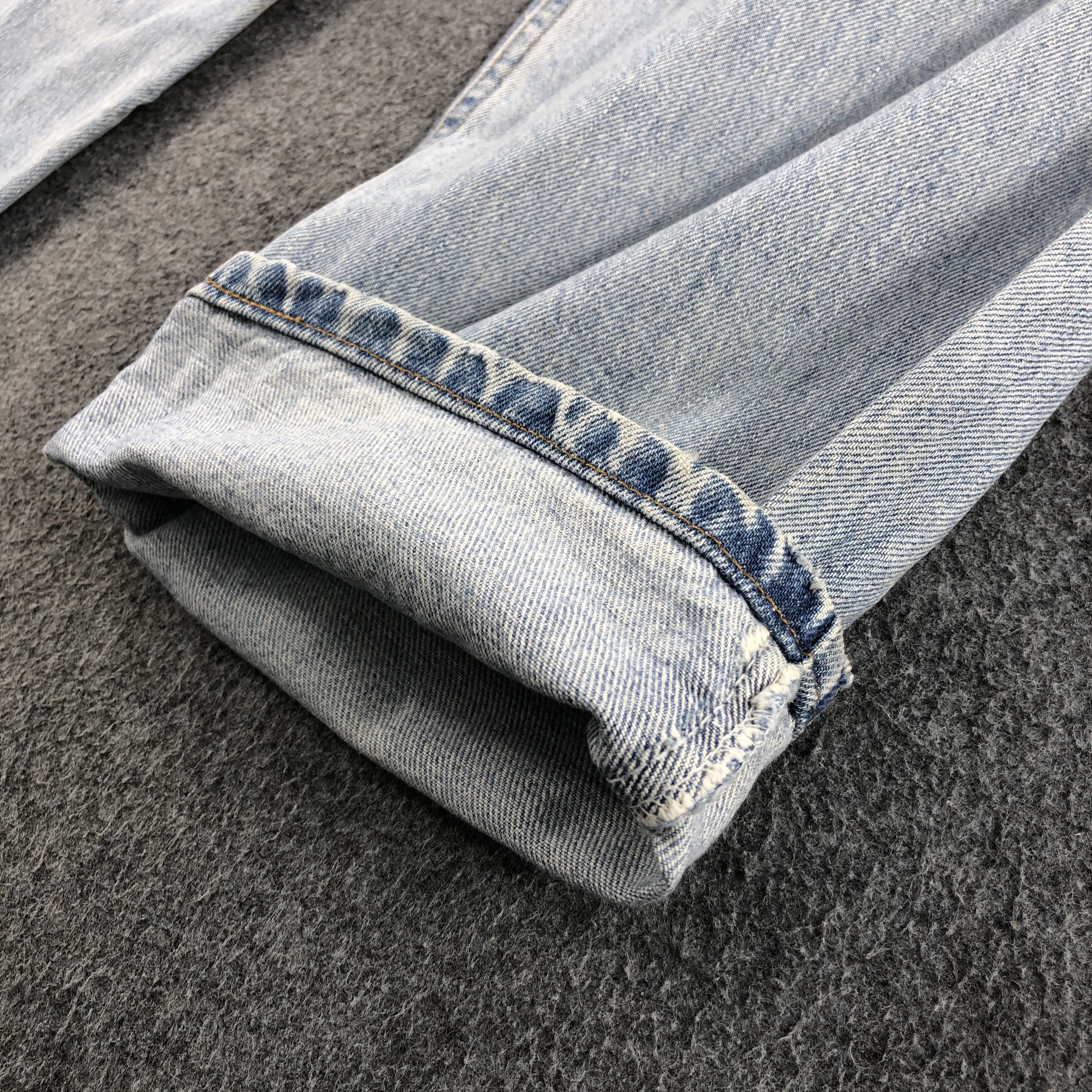 Levi's Vintage Levis 550 Light Wash Jeans- J1295 Size US 36 / EU 52 - 7 Thumbnail