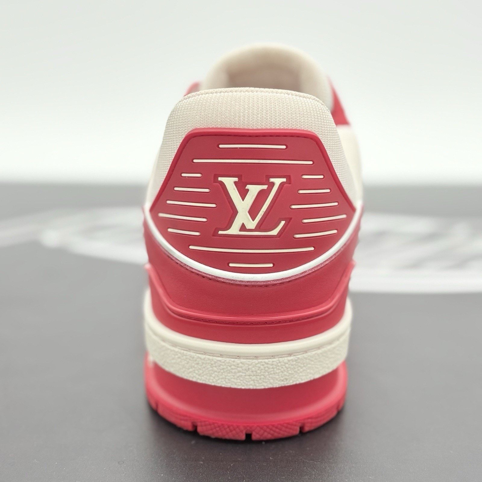 Louis Vuitton 10-10.5 US Louis Vuitton Trainer ' Red White ' | EXCELLENT! Size US 10 / EU 43 - 10 Thumbnail