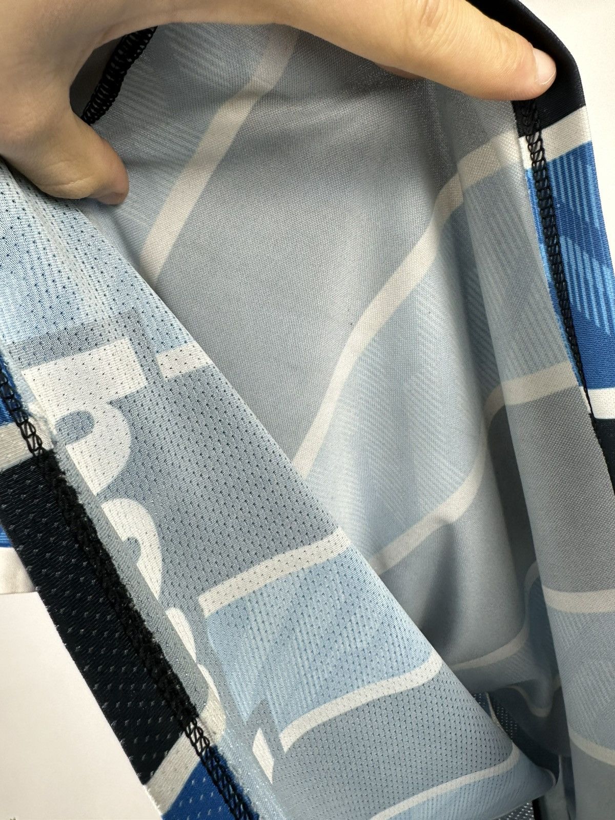 Umbro Gremio 2020-21 Umbro Home Football Jersey Shirt Soccer Men’s Size US XL / EU 56 / 4 - 11 Thumbnail