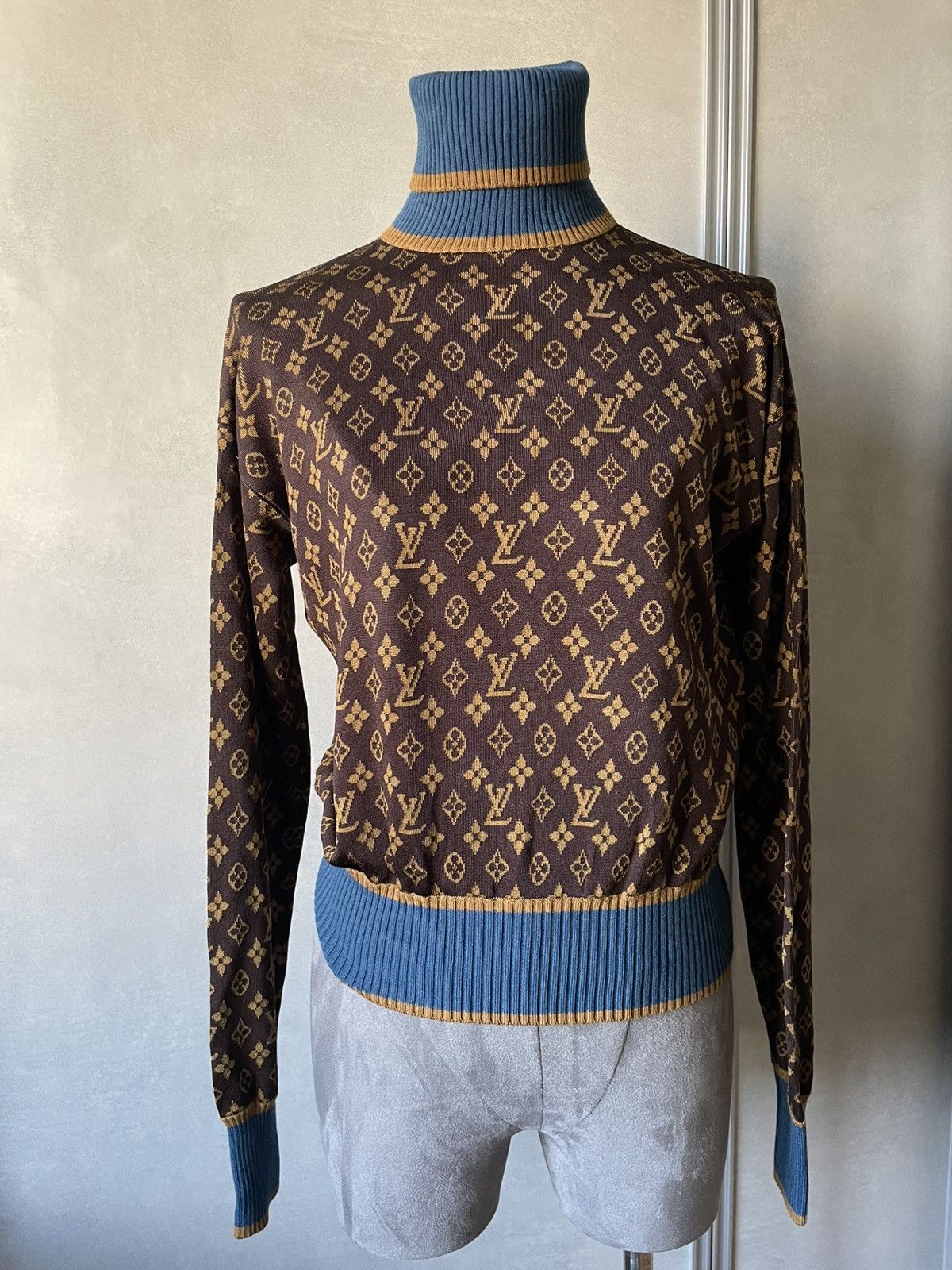 Louis Vuitton LOUIS VUITTON MONOGRAM JUMPER Size S / US 4 / IT 40 - 1 Thumbnail