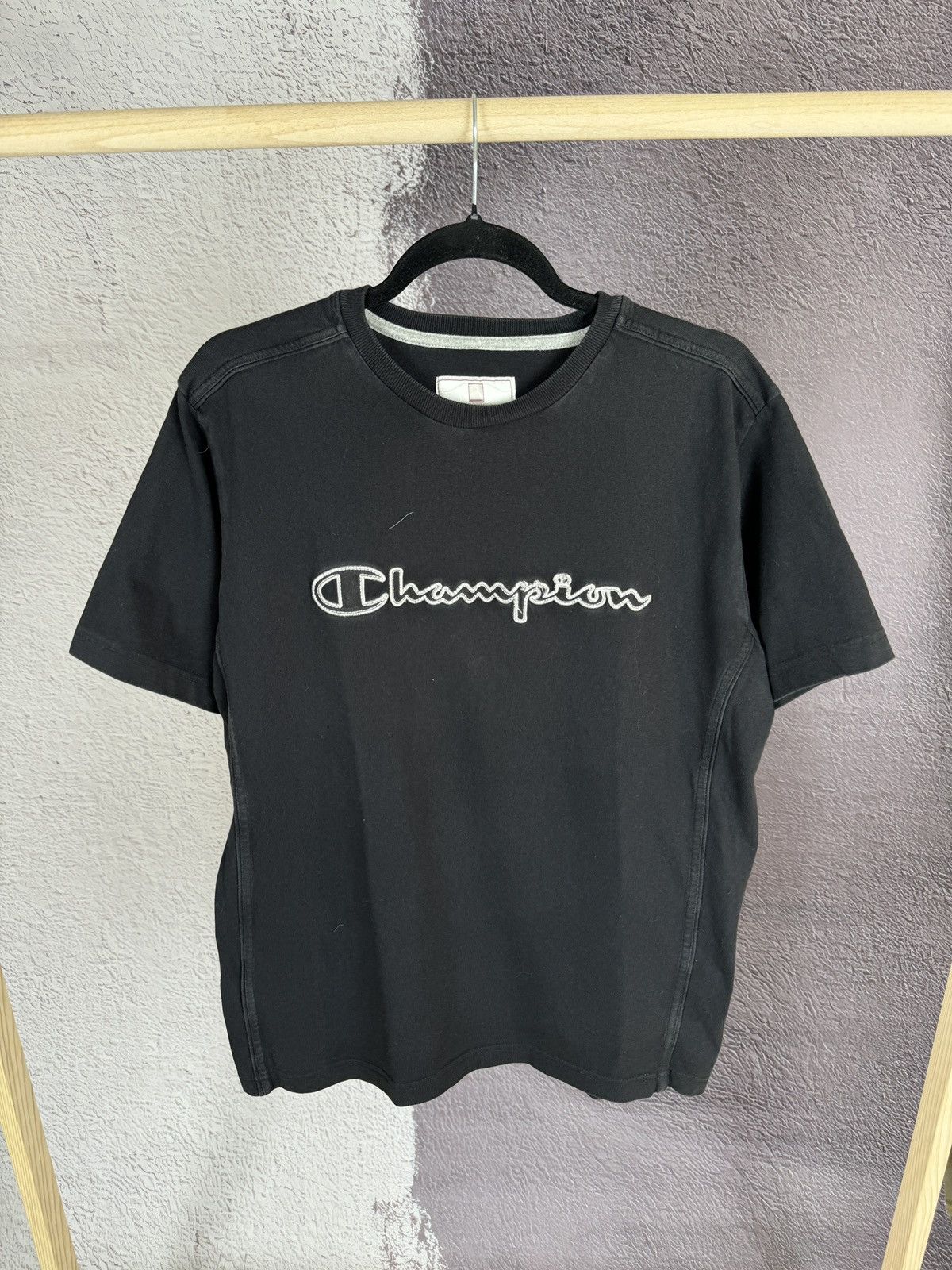 Champion Champion vintage big logo embroidered tee shirt Size US M / EU 48-50 / 2 - 1 Thumbnail
