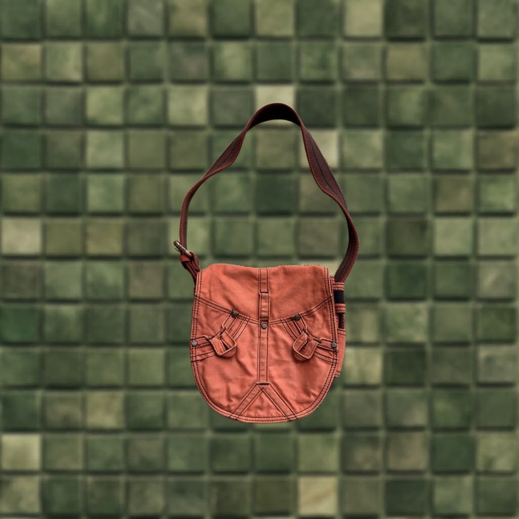 Diesel VINTAGE DIESEL Shoulder Bag Unisex Adults Medium Coral Orange 90s Y2K Avant Garde Crossbody Bag Size ONE SIZE - 1 Thumbnail