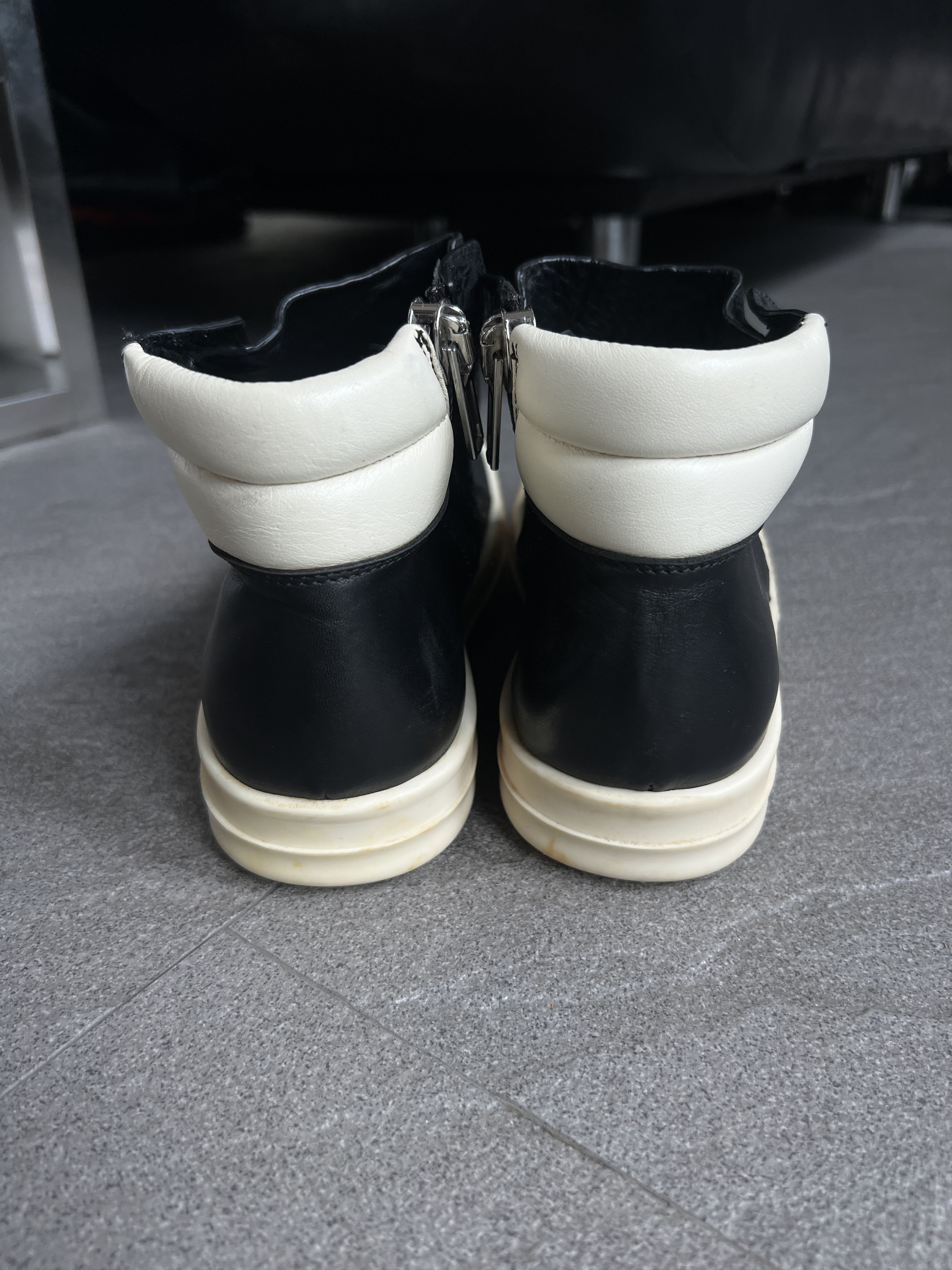 Rick Owens Rick Owens Leather Slip On Sneakers Black Milk EU40 Size US 7 / EU 40 - 6 Thumbnail