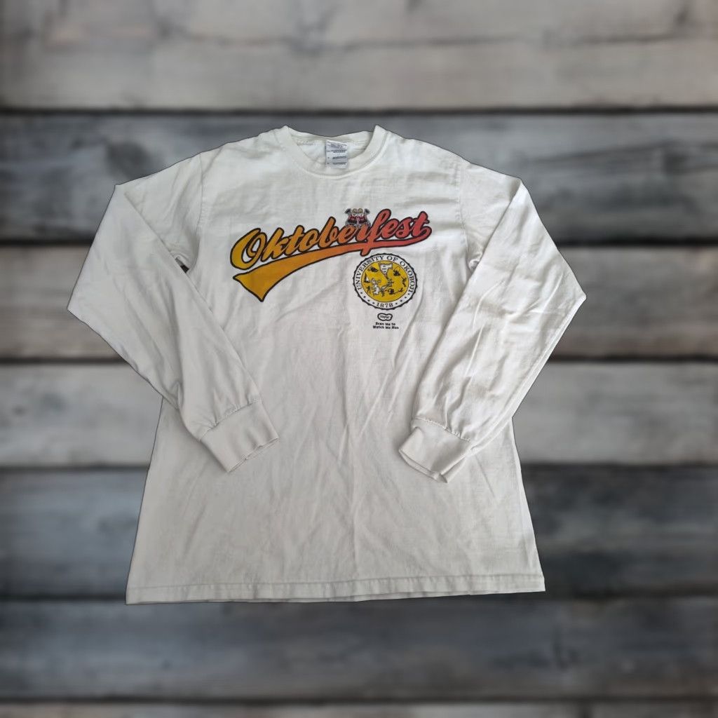 Gildan VINTAGE Gildan Oktoberfest University of Okoboji Long Sleeve Tee Shirt Size Small White Graphic Print Unisex Adult Size US S / EU 44-46 / 1 - 1 Thumbnail