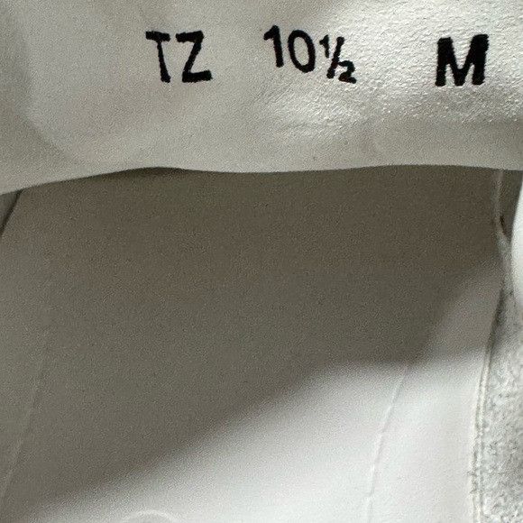 Salvatore Ferragamo Ferragamo Nima Knit Low-Top Sneakers White Men’s Size 10.5 Size US 10.5 / EU 43-44 - 6 Thumbnail