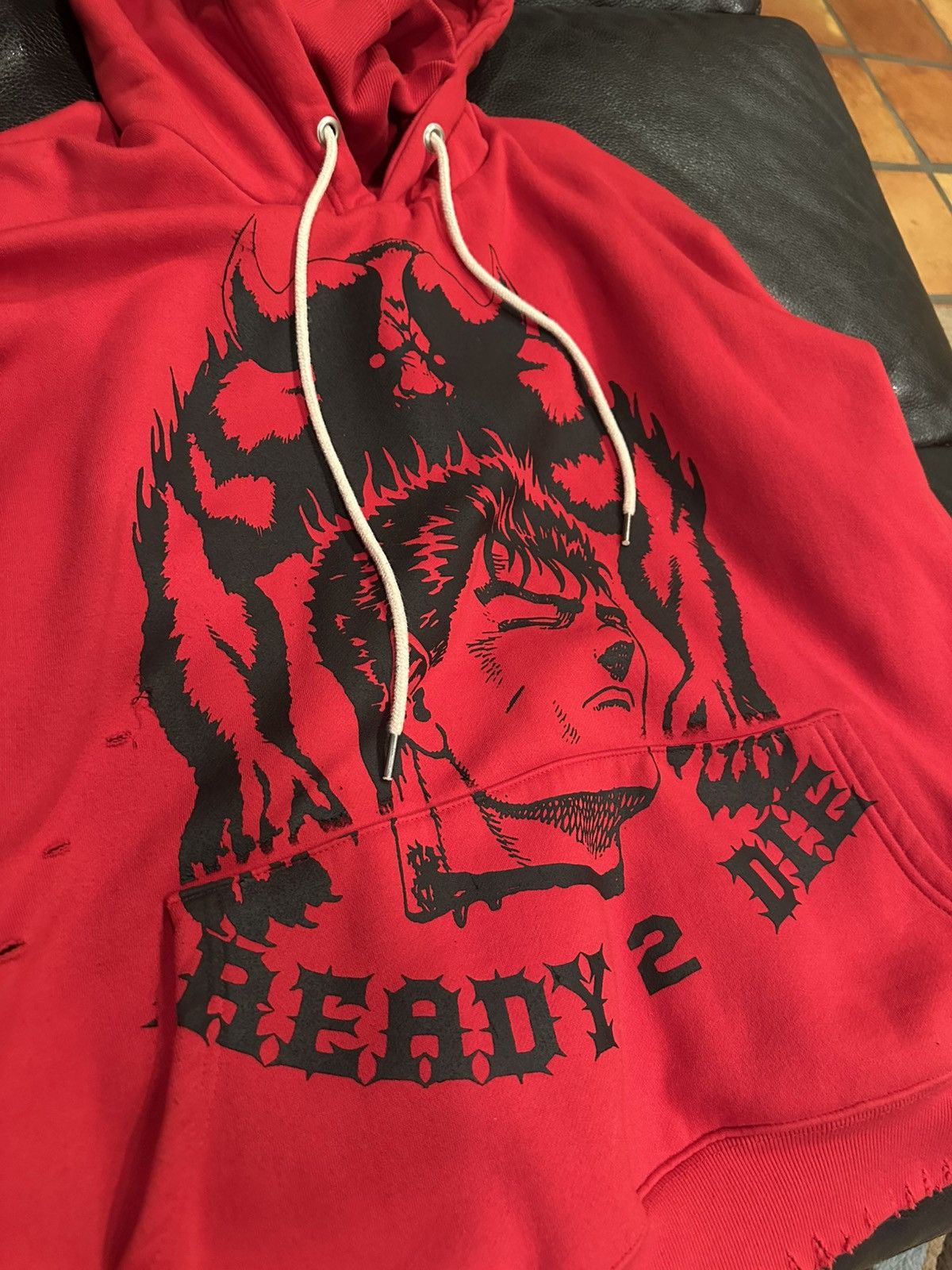 Other Skoot Apparel “Ready 2 Die” Berserk Anime Hoodie Size US M / EU 48-50 / 2 - 4 Thumbnail