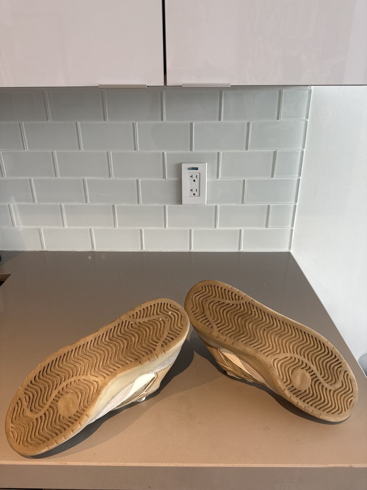 Zara ZARA Men’s Chunky Cream Sneakers — Size 9 (US) Size US 9 / EU 42 - 5 Thumbnail