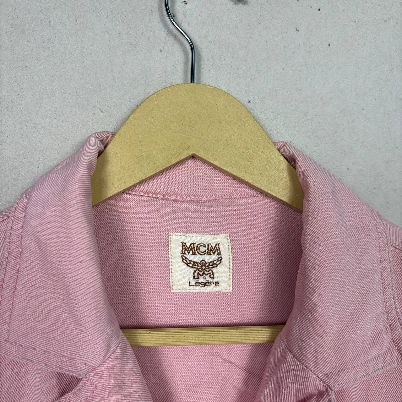 MCM Vintage MCM Légère Pink Denim Jacket Embroidered Logo M Size M / US 6-8 / IT 42-44 - 4 Thumbnail