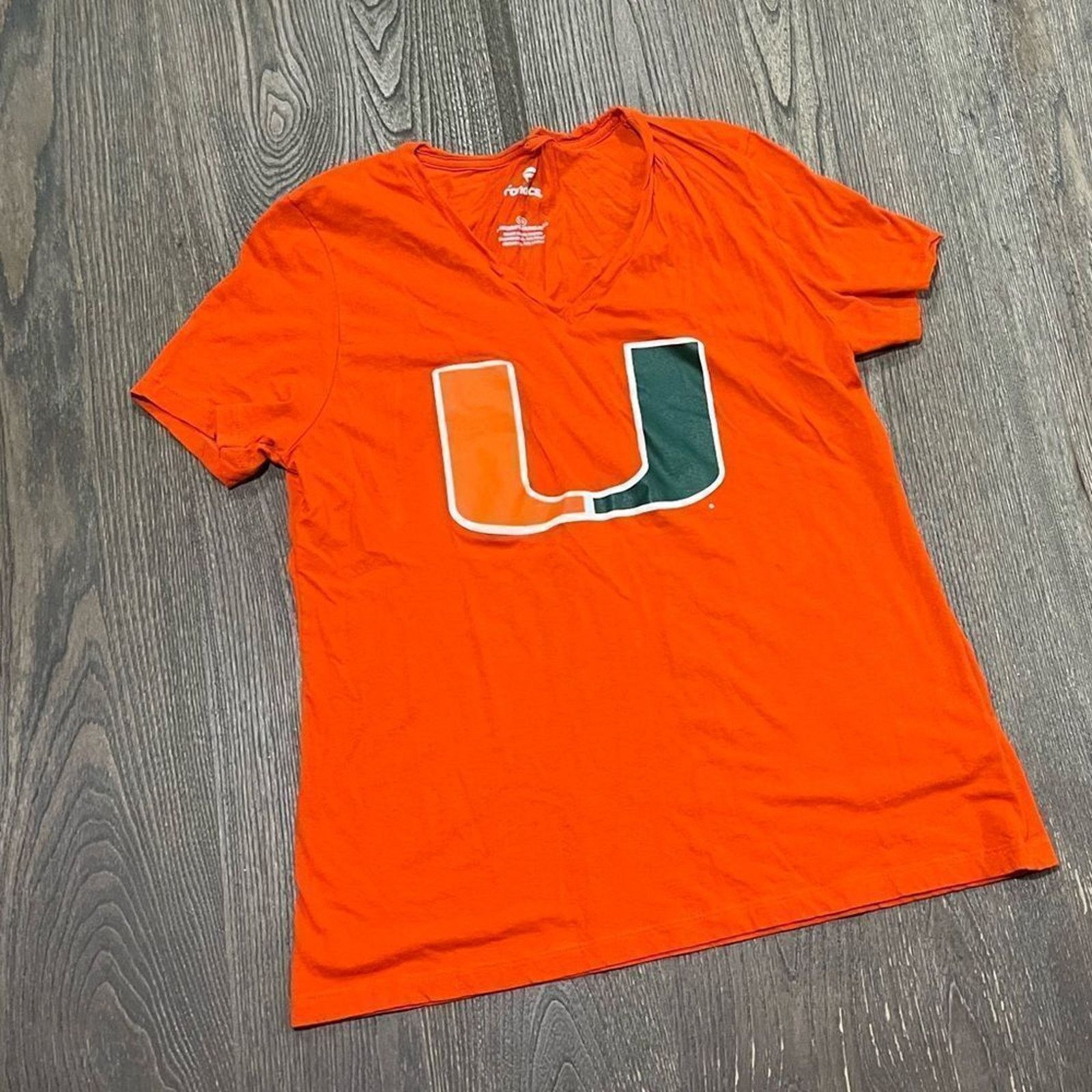 Vintage Fanatics Tee Miami Hurricanes Logo V-neck Short Sleeve L Size L / US 10 / IT 46 - 1 Thumbnail