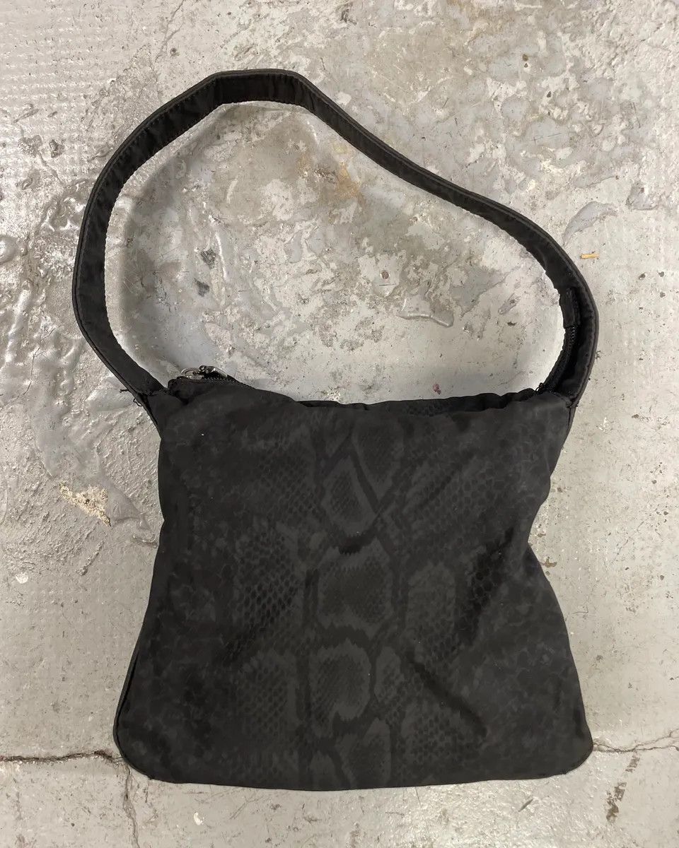 Roberto Cavalli × Vintage 2000s Roberto Cavalli Black Python Print Handle Bag Size ONE SIZE - 1 Thumbnail