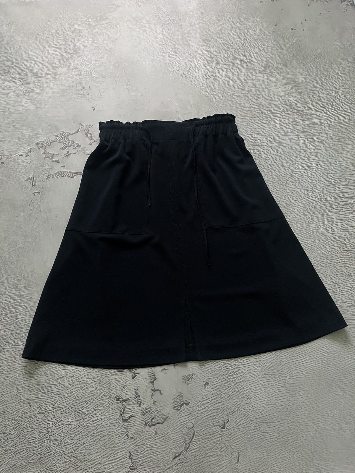 Akris Akris Punto Vintage Luxury Midi Skirts Blue Size 28" / US 6 / IT 42 - 1 Thumbnail
