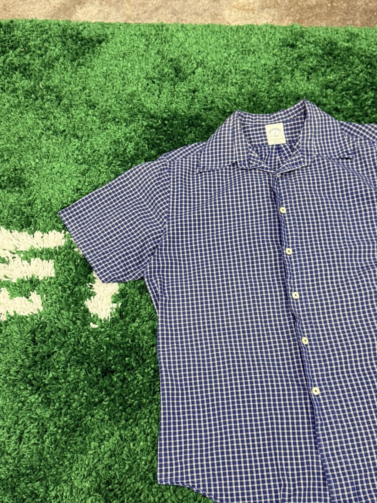 Brooks Brothers Brooks Brothers Plaid Short Sleeve Button Down Shirt Medium Size US M / EU 48-50 / 2 - 2 Thumbnail