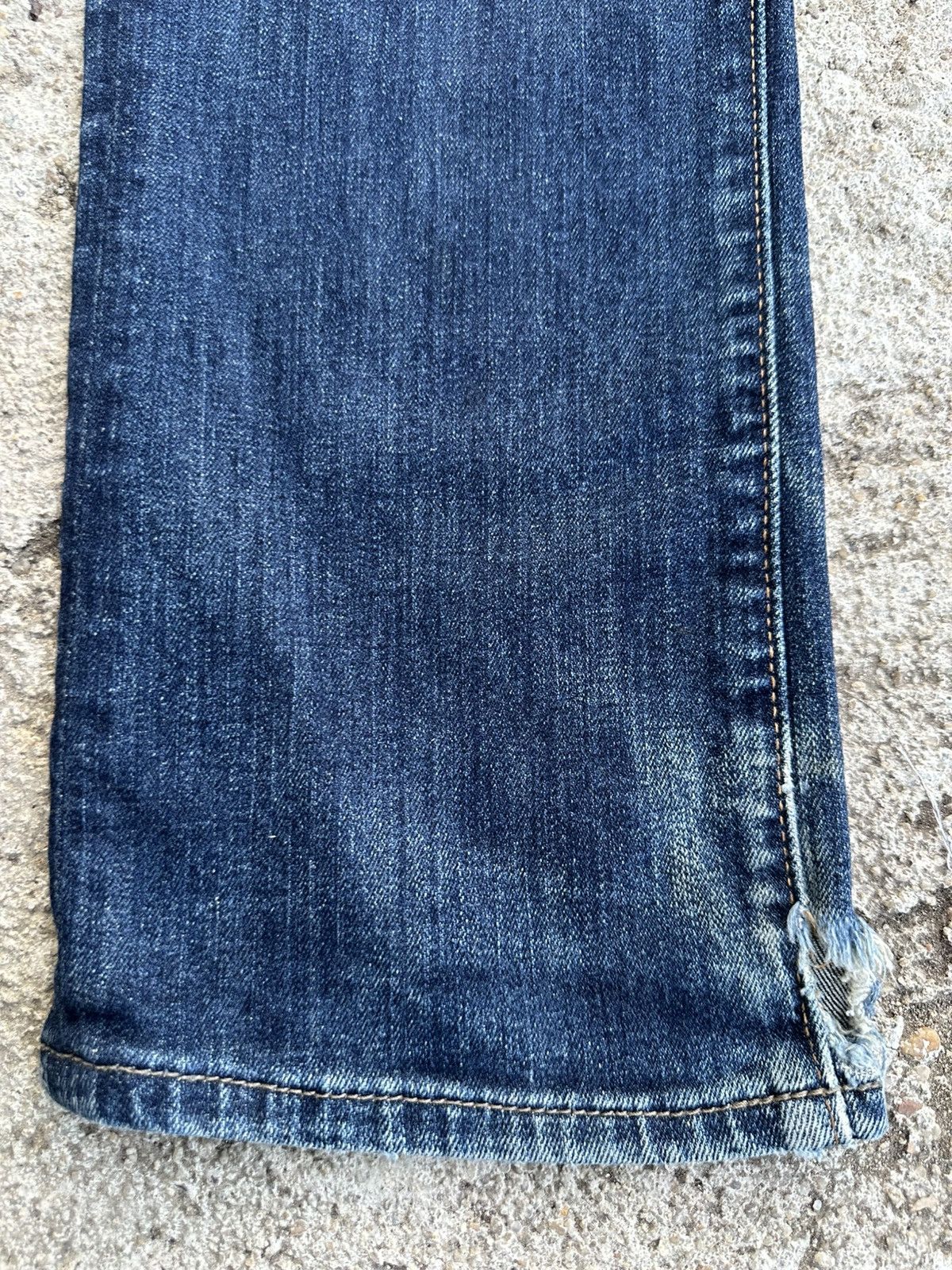 Abercrombie & Fitch Abercrombie & Fitch Japan Indigo Denim Distressed Jeans W32 Size US 32 / EU 48 - 5 Thumbnail