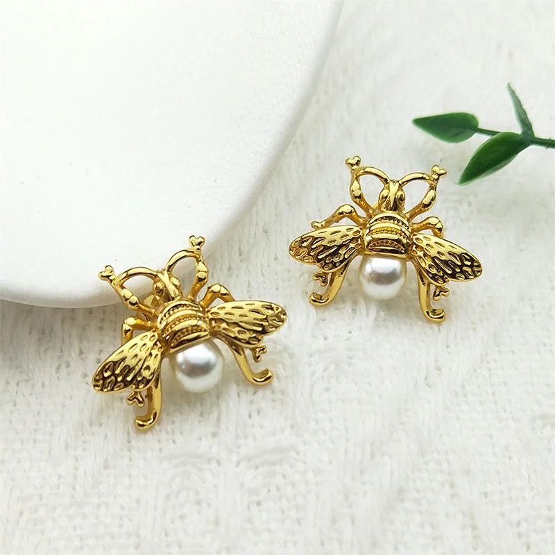 Jewelry Gold Bee Stud Earrings Charm Stainless Earring Gift Size ONE SIZE - 4 Thumbnail