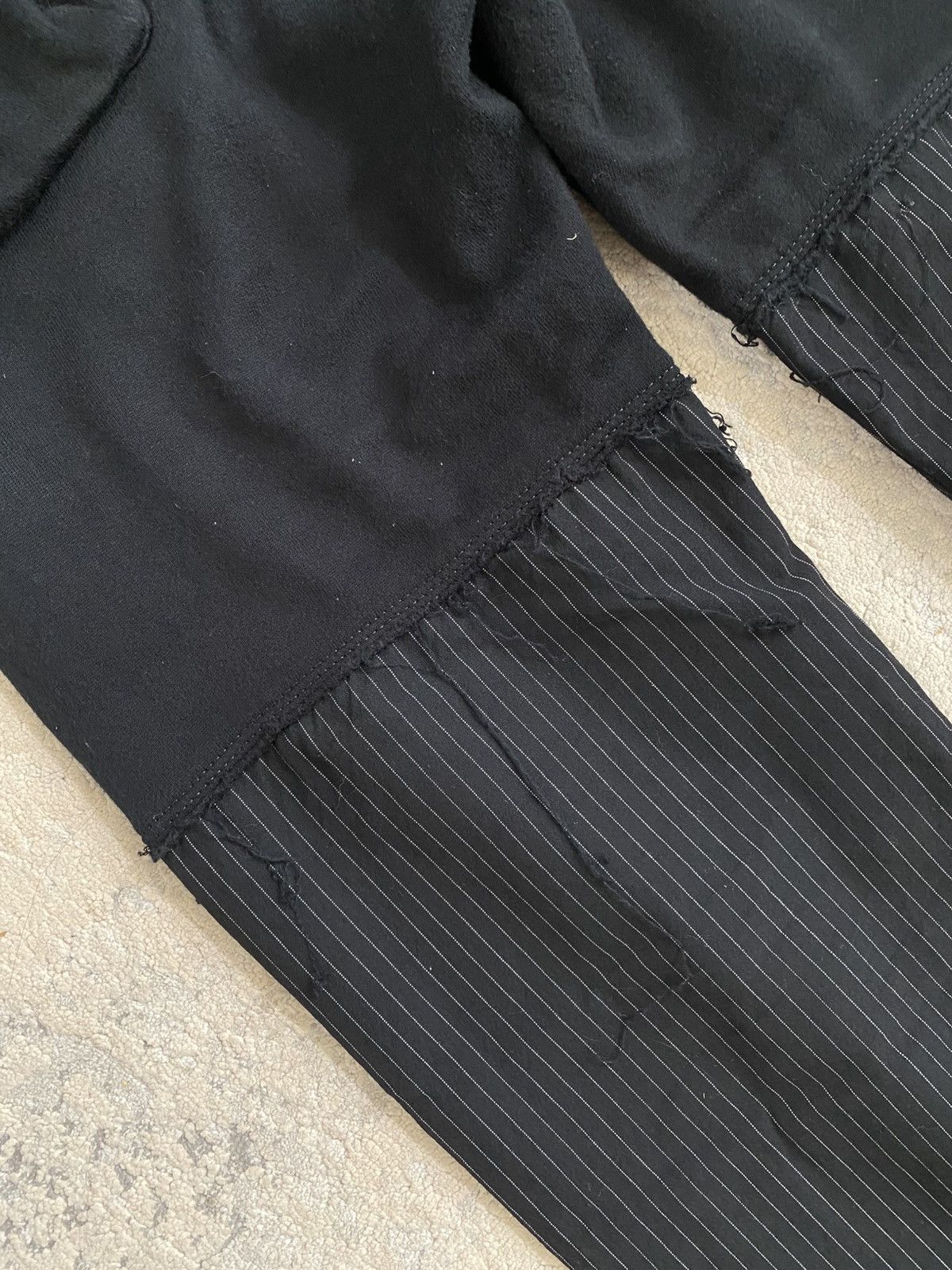 Number (N)ine AW05 The High Streets Hybrid Cargo Sweapant/Cotton Pants Size US 30 / EU 46 - 9 Thumbnail