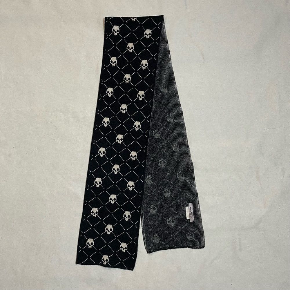 Le Chateau Le Chateau Skull Black and White Scarf Size ONE SIZE - 3 Thumbnail