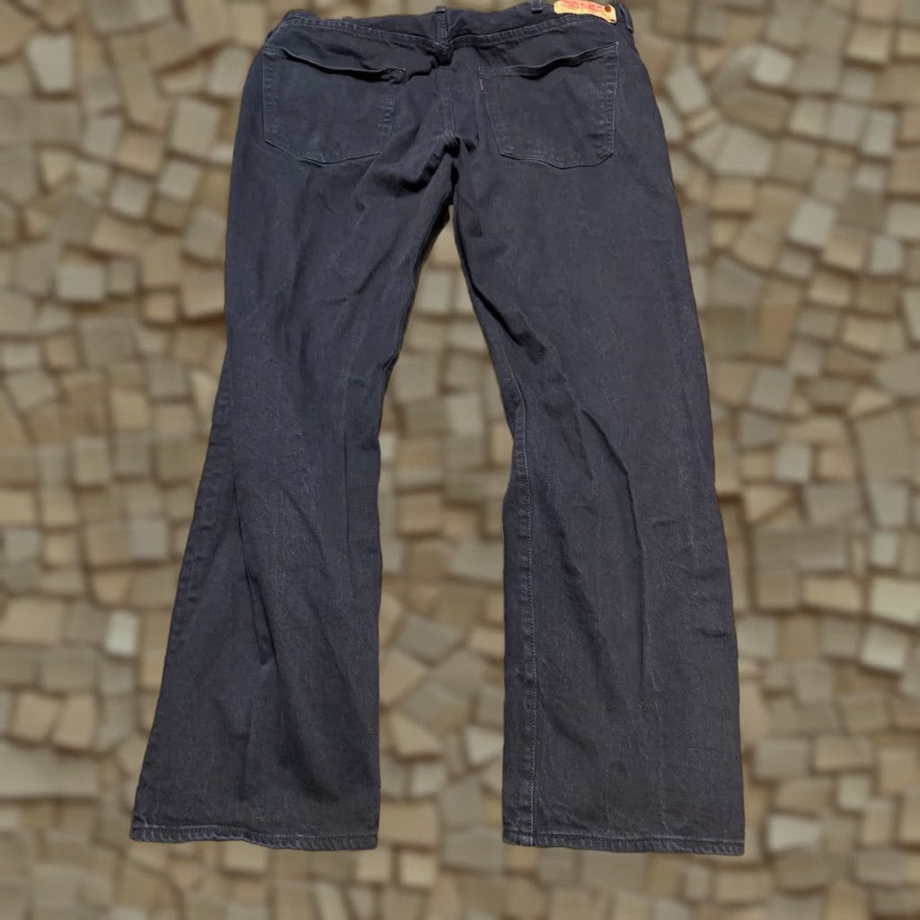 Levi's Levi's Jeans Men's 40x32 Black Denim Straight Leg Pockets Mid Rise 5-Pocket Regular Inseam 32 500 Series Navy? Size US 40 / EU 56 - 1 Thumbnail