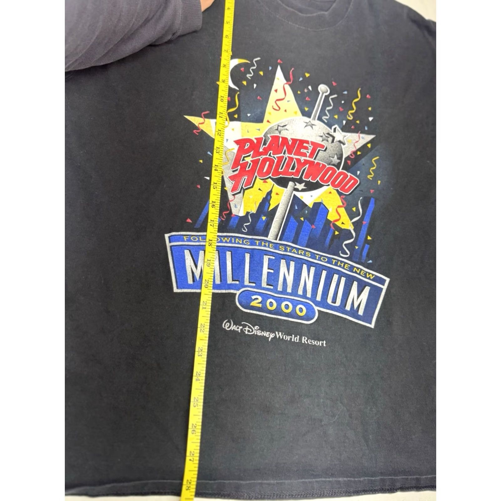 Planet Hollywood VINTAGE Planet Hollywood Walt Disney World 2000 Y2K Millennium T-Shirt XXL Black Mens Size US XXL / EU 58 / 5 - 4 Thumbnail