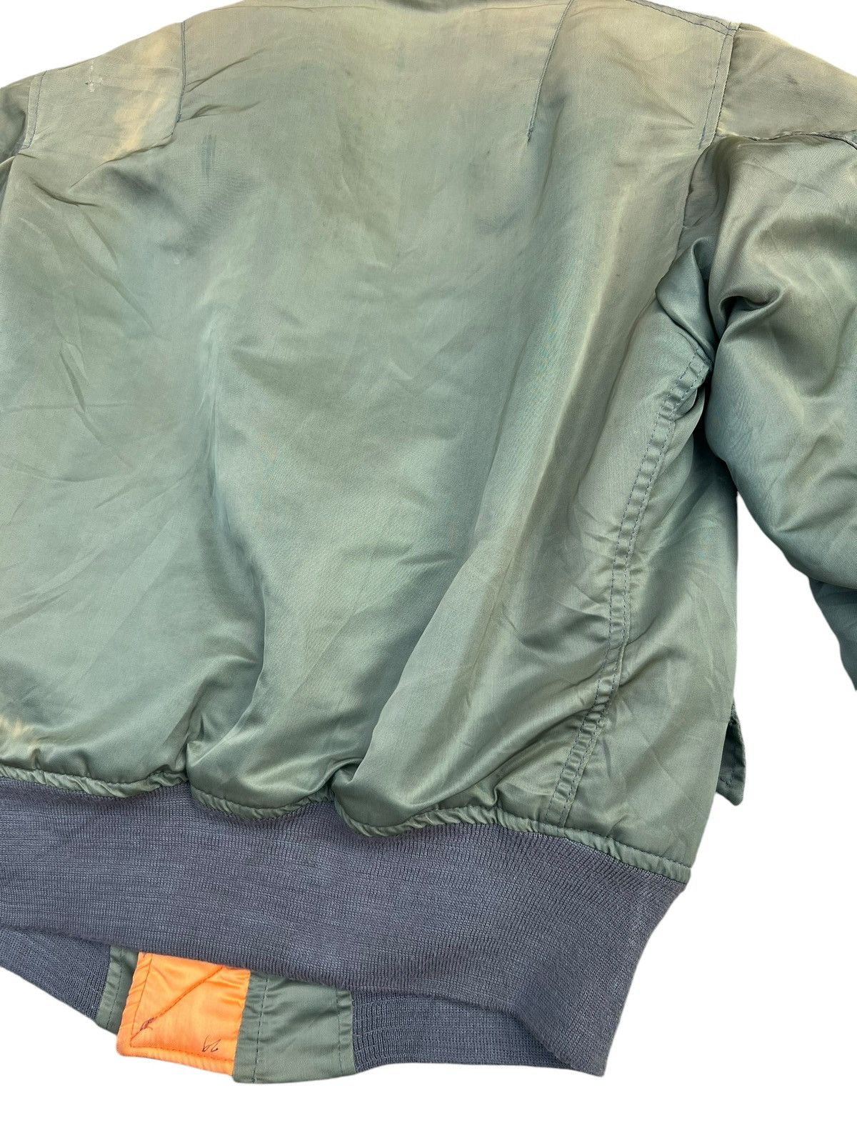 Avirex Vintage Avirex Sun Faded Olive Green MA-1 USAF Flight Jacket Size US S / EU 44-46 / 1 - 22 Thumbnail