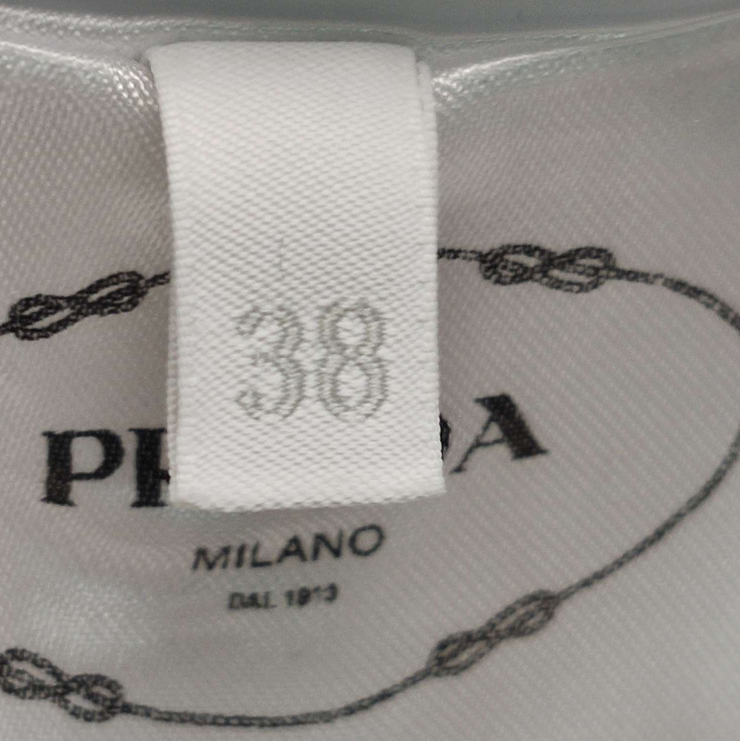 Prada Prada Cropped Cotton Long Sleeve Button. Size S / US 4 / IT 40 - 5 Thumbnail