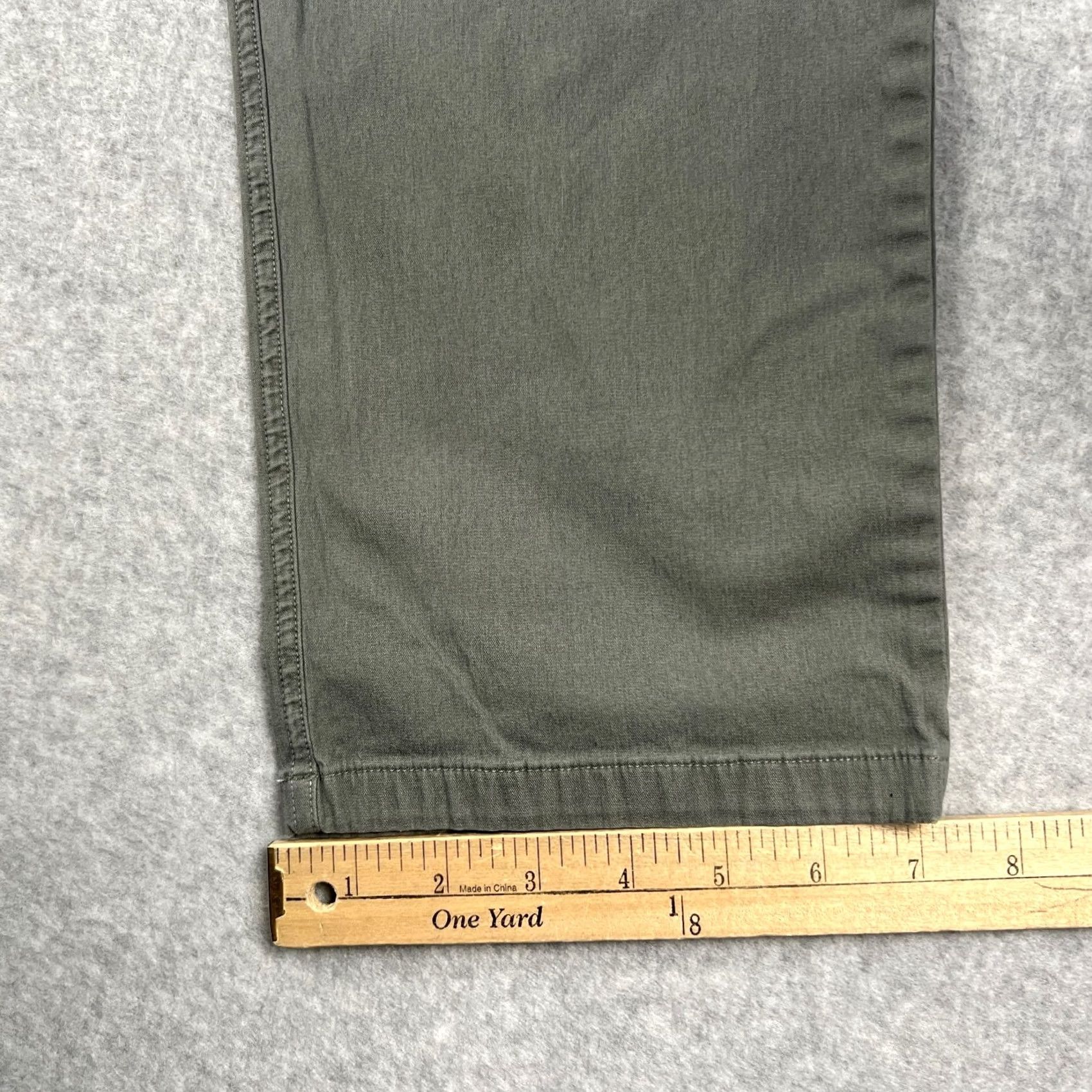Lululemon Lululemon ABC Classic Fit Pants Mens 33x33 Grey Stretch Performance Tech Chino Size US 33 - 7 Thumbnail