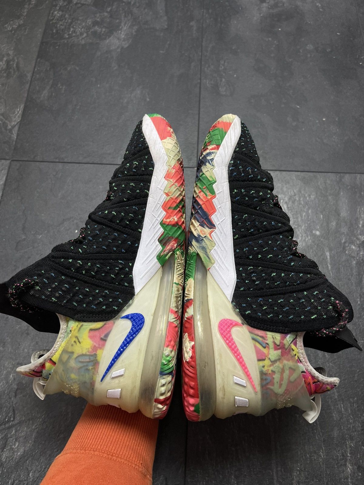 Nike LeBron 18 EP James Gang