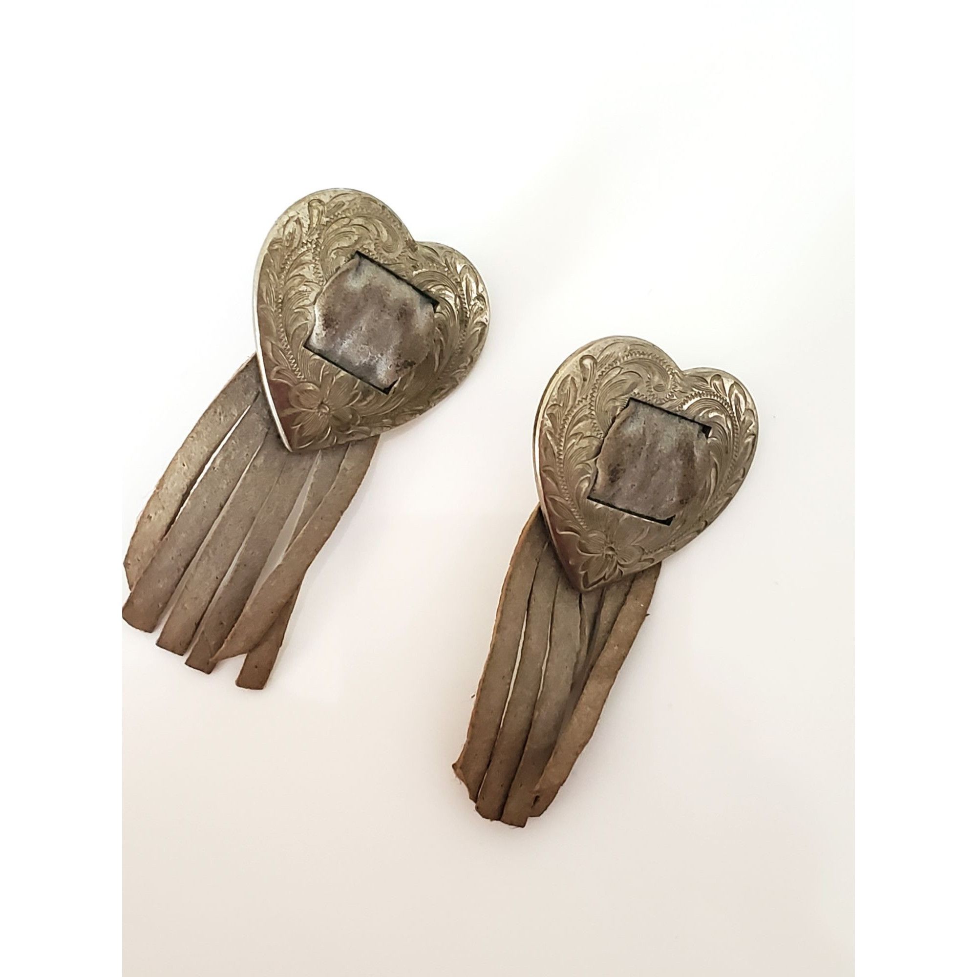 Other Vintage 1980s Southwestern Heart Engraved Stud Earrings Size ONE SIZE - 2 Thumbnail