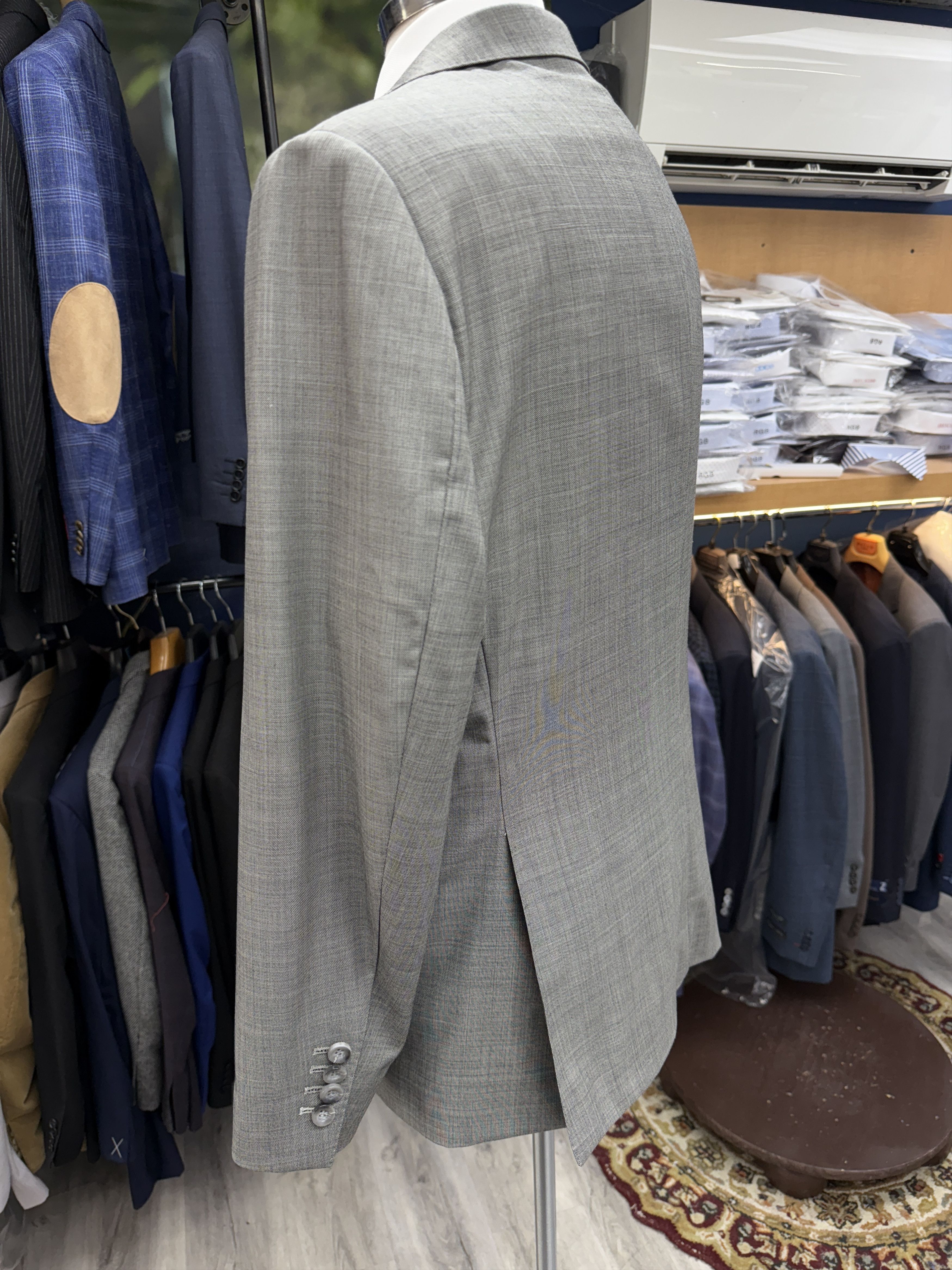 Designer × Other 42R Bespoke 2Pc Suit, Notch Lapel, Vents, Full Canva Size 42R - 4 Thumbnail