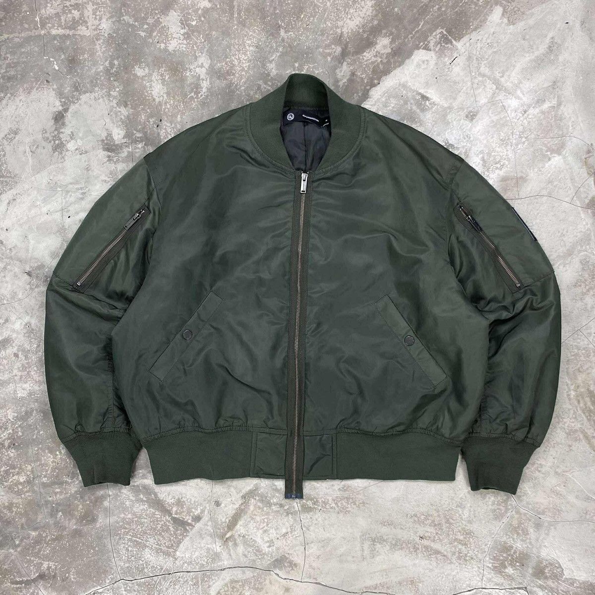 GU × Undercover Oversized Freedom Noise Bomber Size US M / EU 48-50 / 2 - 3 Thumbnail