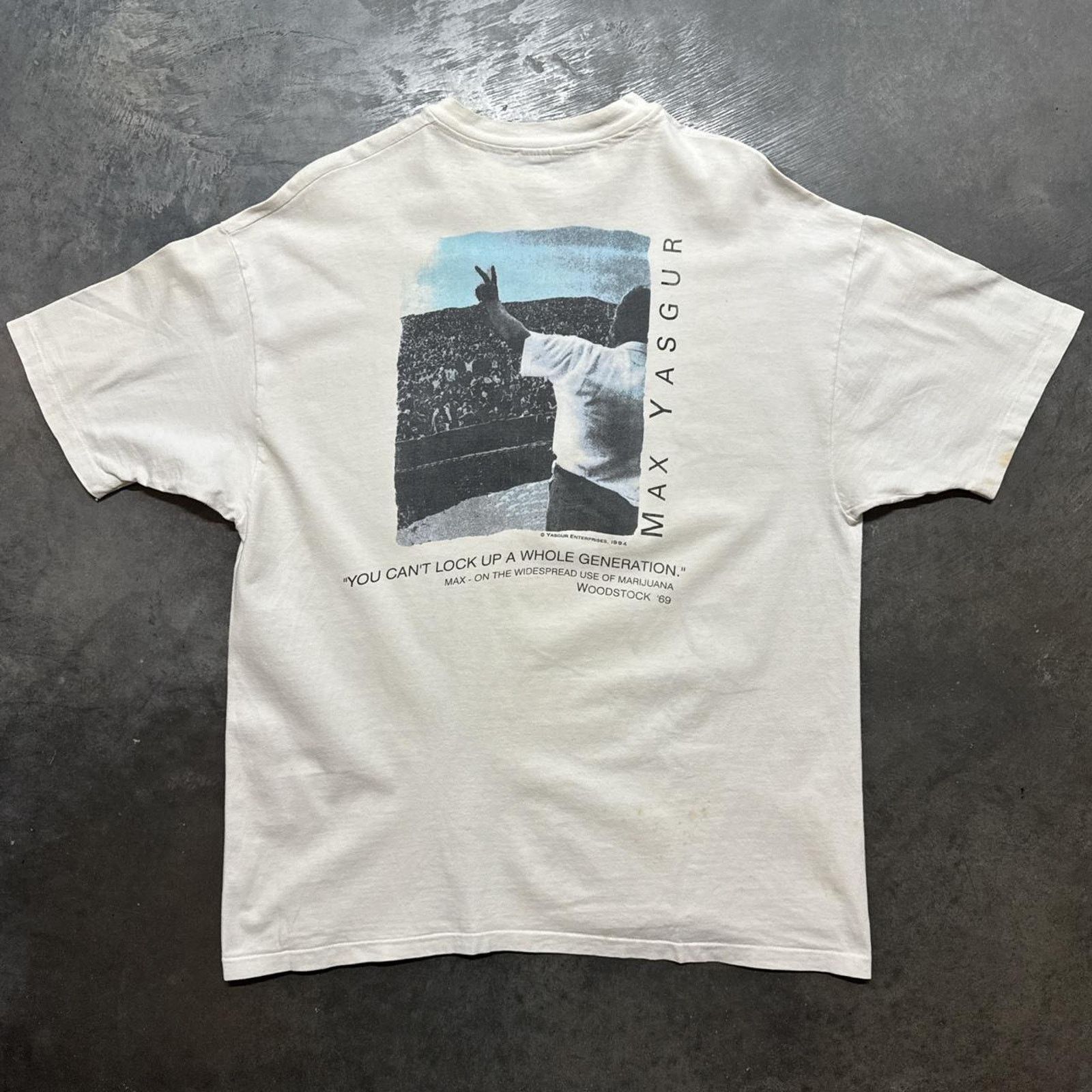 Vintage Woodstock 69 Max Yasgur Vintage 90s Drug Graphic T-Shirt Size US XL / EU 56 / 4 - 1 Thumbnail