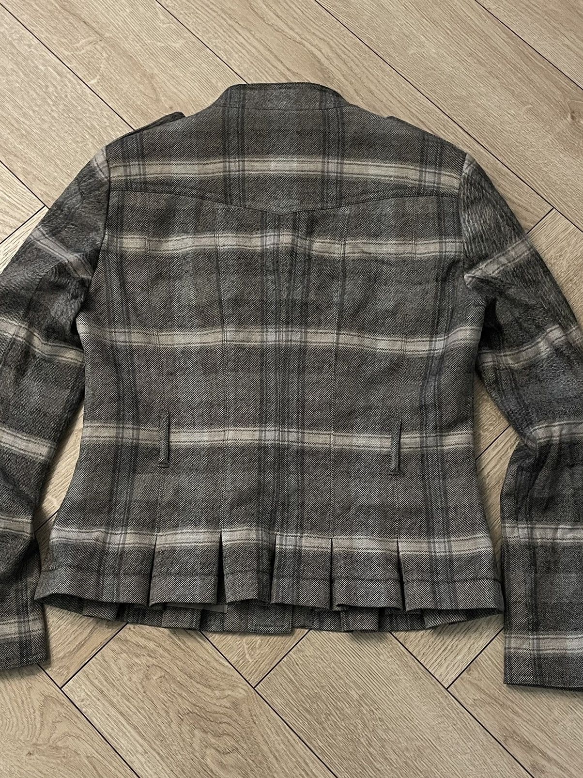 Burberry Burberry Wool jacket Size M / US 6-8 / IT 42-44 - 4 Thumbnail