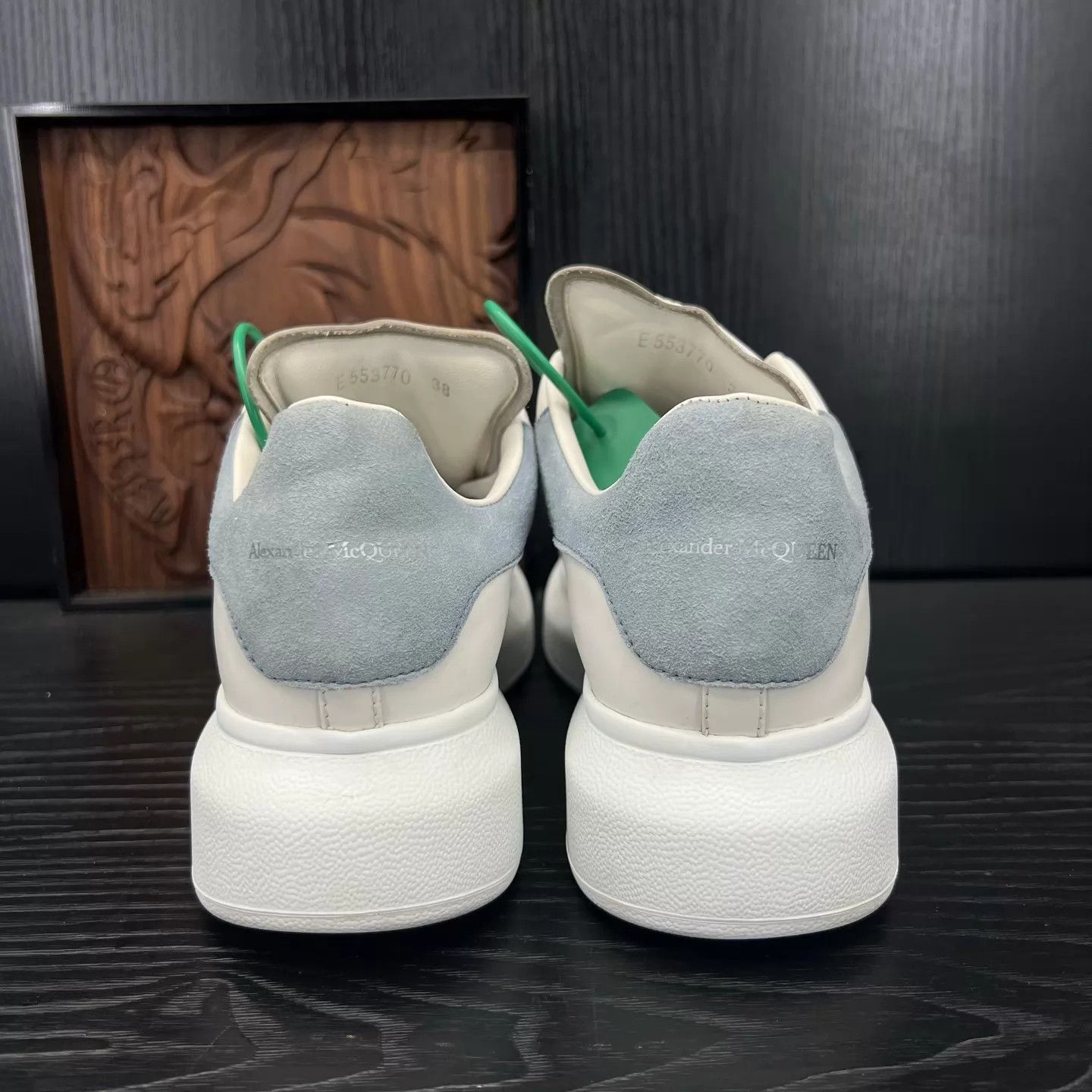 Alexander McQueen Alexander McQueen Haze Blue Suede 38 Size US 7.5 / IT 37.5 - 7 Thumbnail