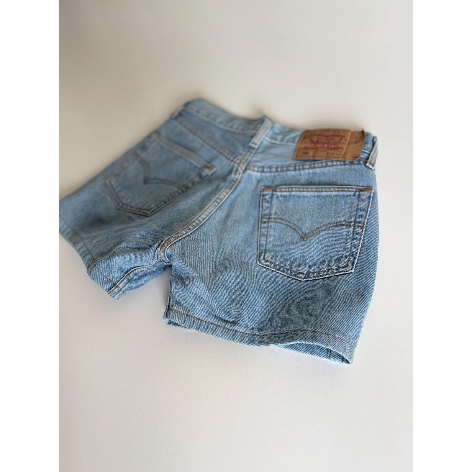 Levi's Levi’s 501-0113 Cut Off Shorts W28 Made in USA 90s Denim Size 28" / US 6 / IT 42 - 1 Thumbnail