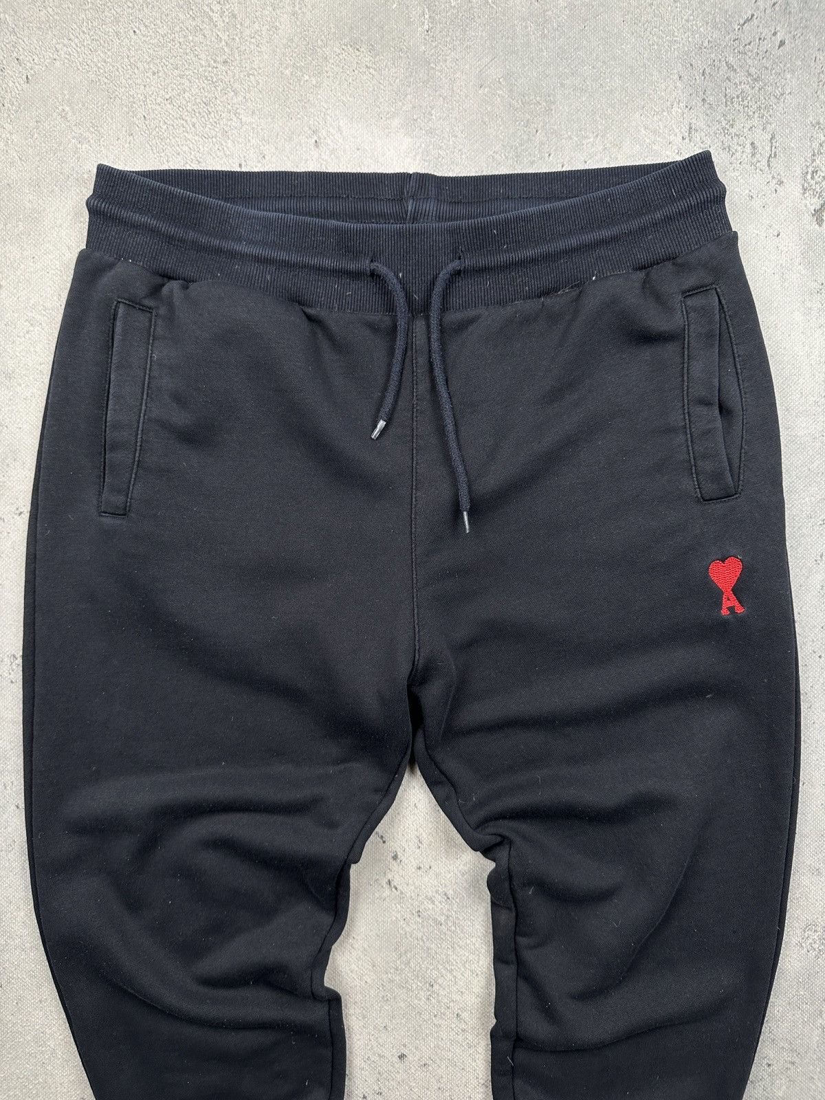 AMI AMI Alexandre Mattiussi Paris Heart Logo Sweatpants Designer Size US 34 / EU 50 - 6 Thumbnail