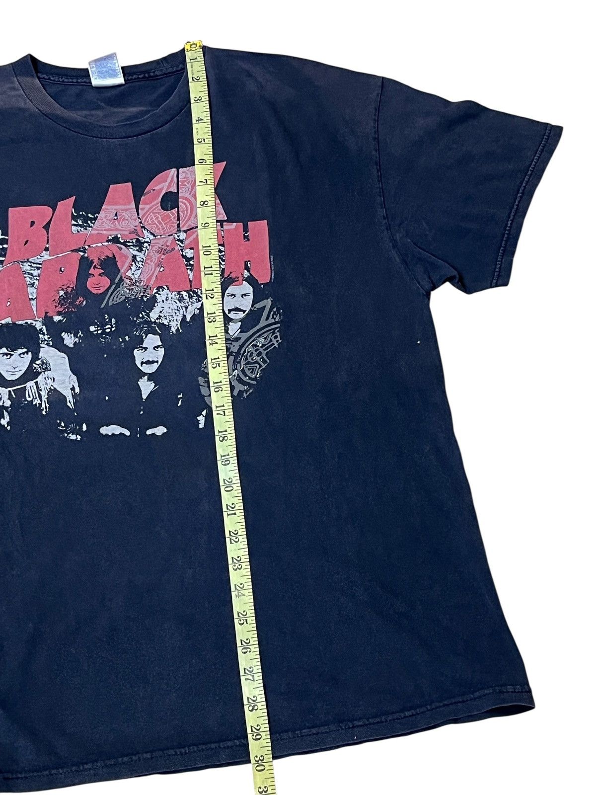 Band Tees Vintage y2k band BLACK SABBATH 2006 sunfaded tee shirts Size US XL / EU 56 / 4 - 12 Thumbnail
