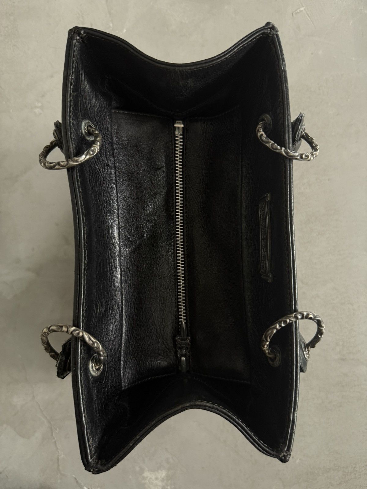 Chrome Hearts Rare 90s - Grained Calfskin Fleur De Lis Leather Handbag Size ONE SIZE - 9 Thumbnail