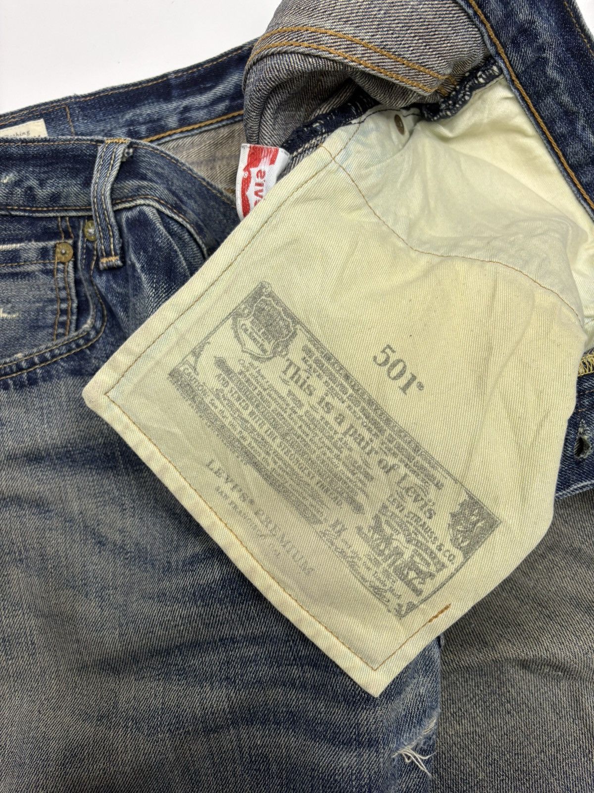 Levi's VTG LEVIS 501 BIG E DISTRESSED DENIM JEANS Size US 35 - 11 Thumbnail