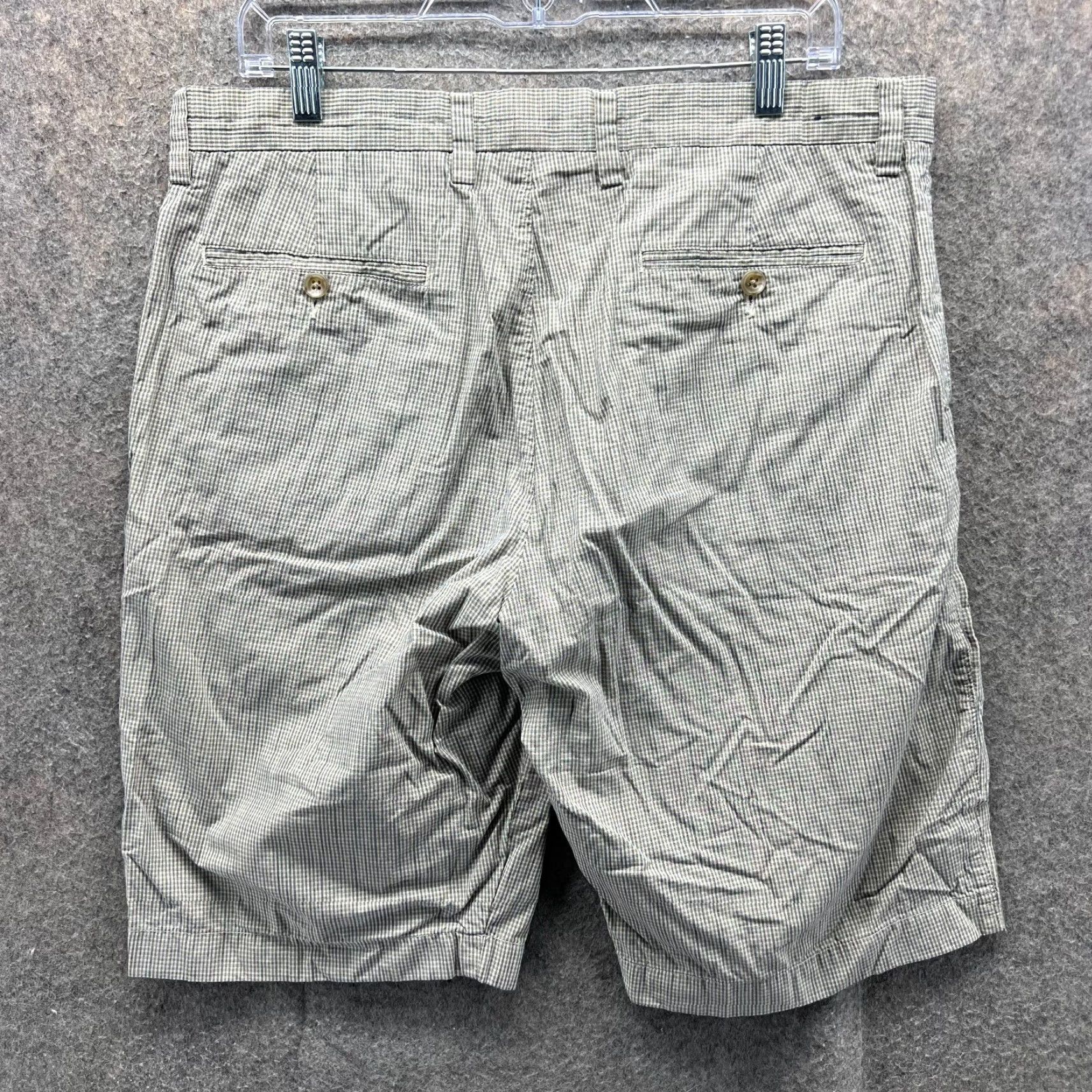 J.Crew Vintage J. Crew Shorts Mens 34 Gray Chino Flat Front Seersucker Cotton Preppy Straight Pocket Mens Shorts Slim Fit Casual Business Travel S23 Size US 34 / EU 50 - 2 Thumbnail