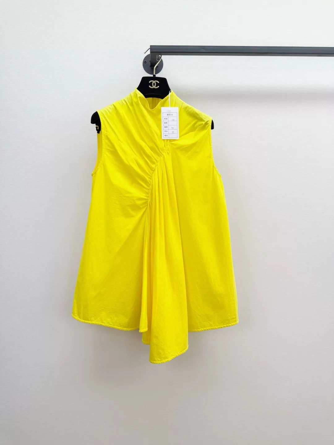 Celine Celine Womens Vest Size 34 Size XXS / US 00 / IT 34 - 1 Thumbnail