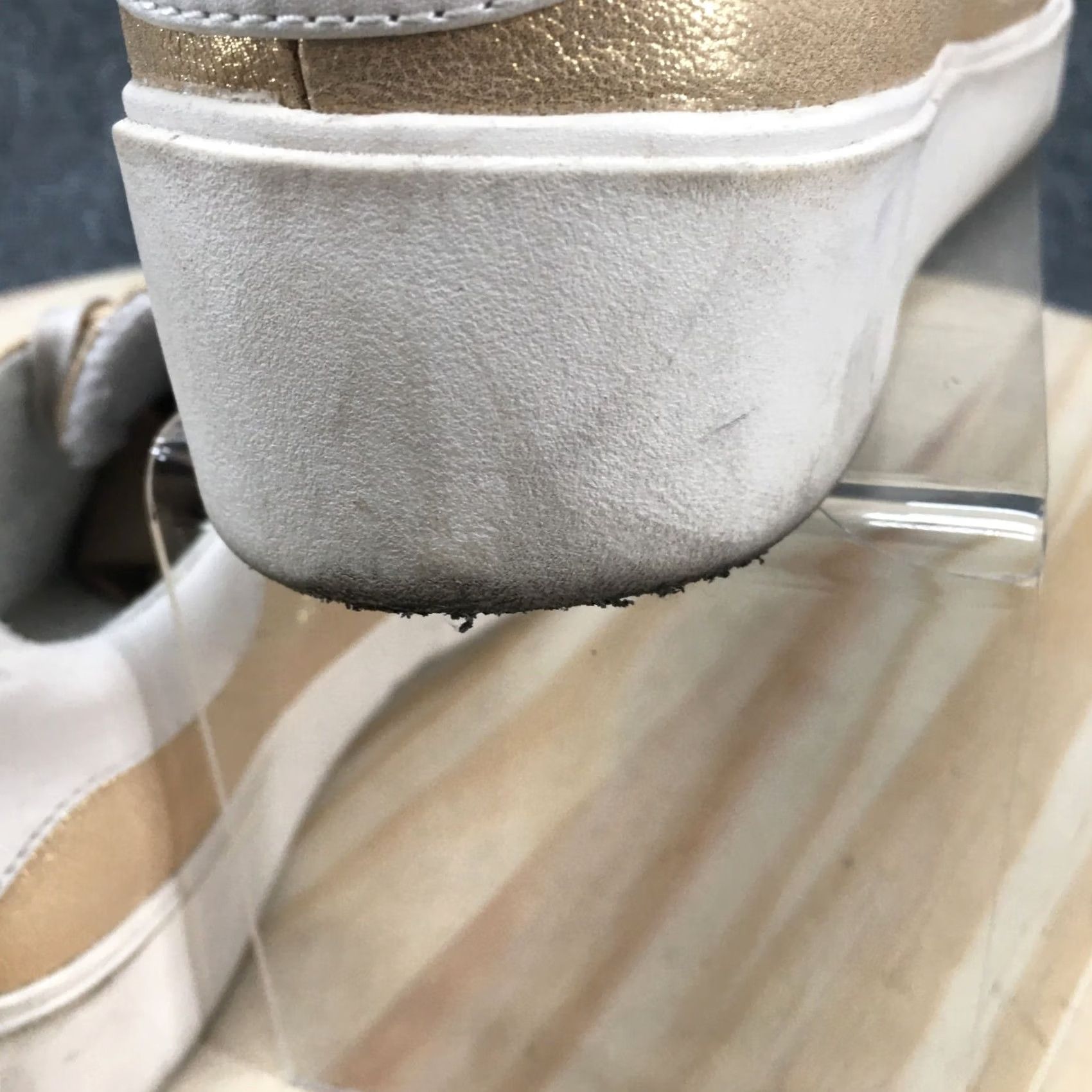 Naturalizer Naturalizer Womens 7.5 W Wide Morrison 2.0 Casual Sneakers Gold Leather Low Top Size M / US 6-8 / IT 42-44 - 5 Thumbnail
