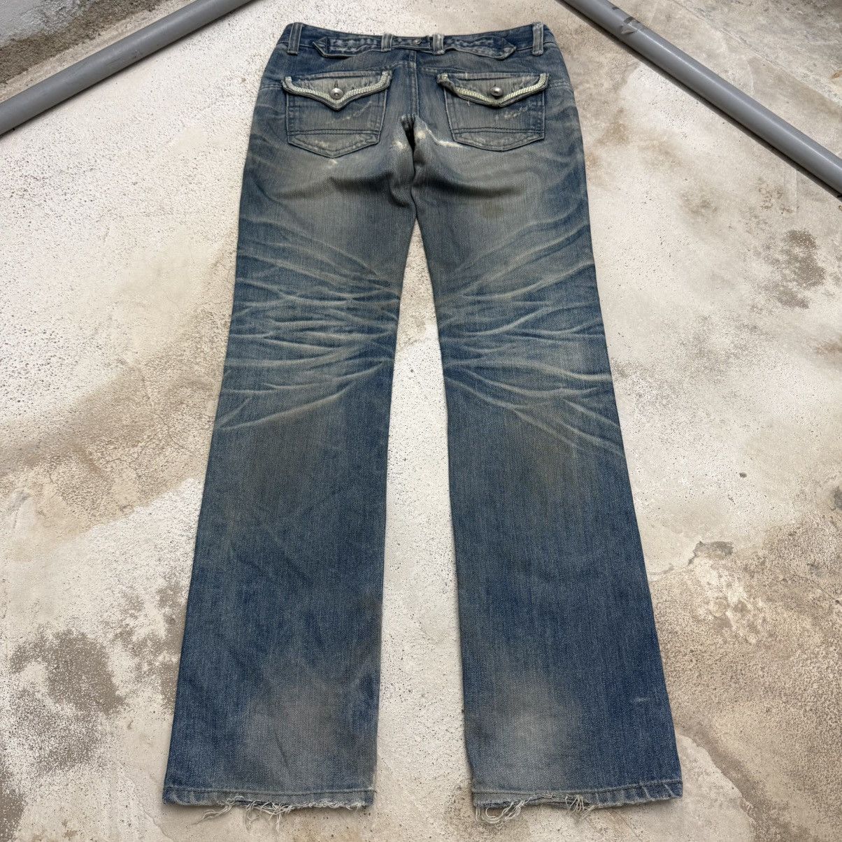 Japanese Brand Japanese Muddy Distressed Whisker Low Rise Denim Pants Size US 29 - 2 Thumbnail