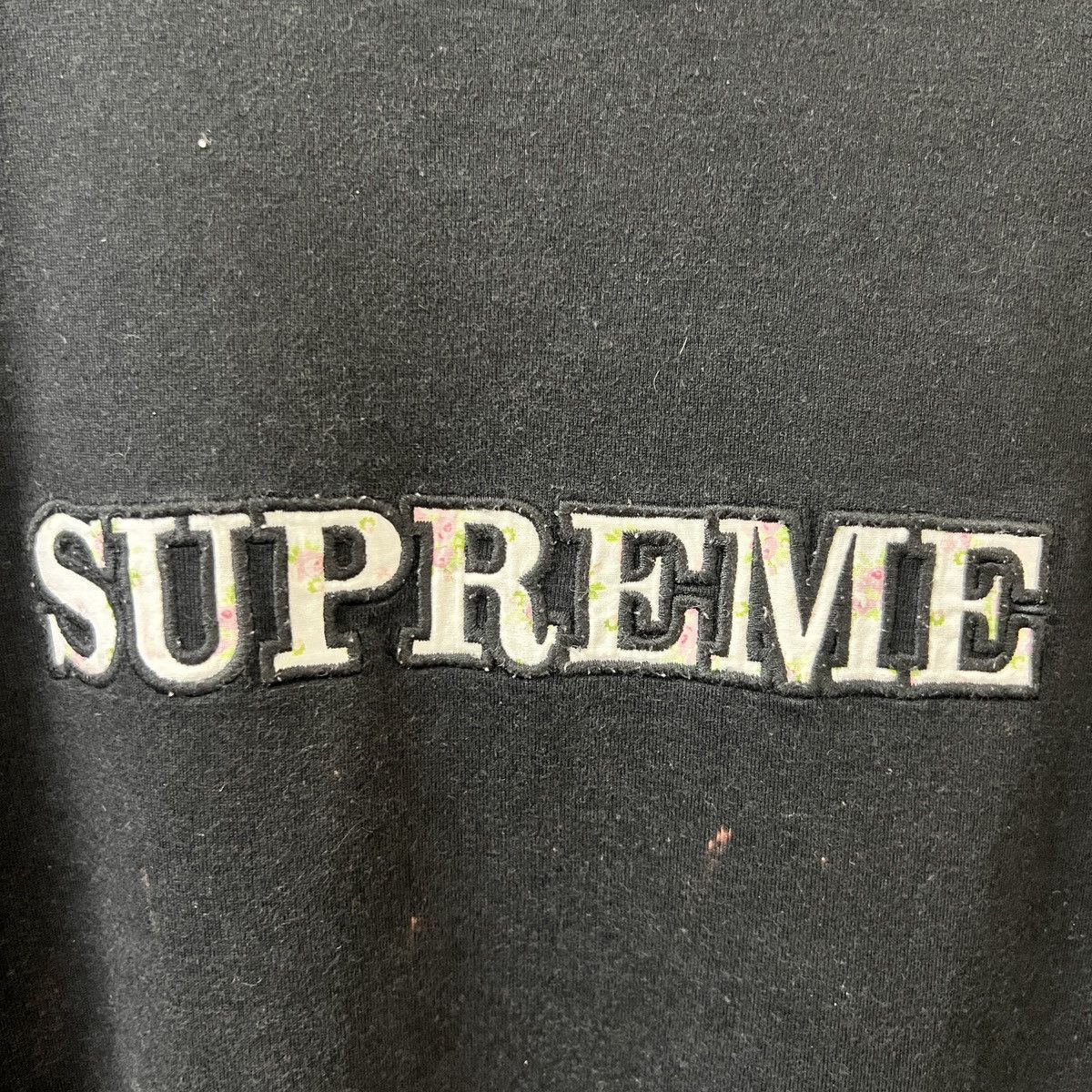 Supreme SUPREME FLORAL FONT Size US L / EU 52-54 / 3 - 4 Thumbnail