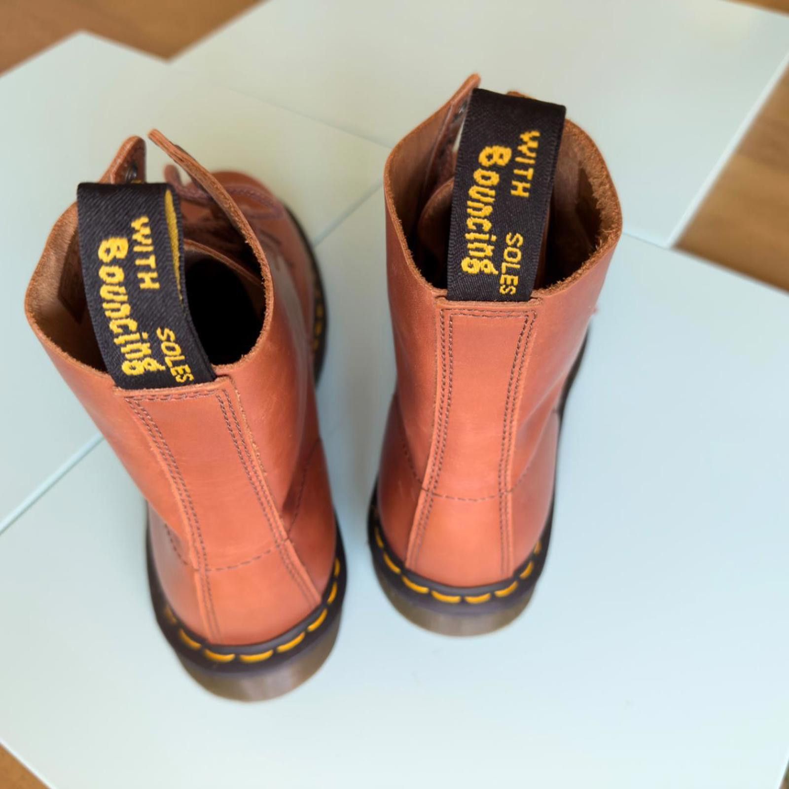 Dr. Martens Dr. Martens 1460 Brown Men 9 Women 10 Boots Size US 9 / EU 42 - 4 Thumbnail