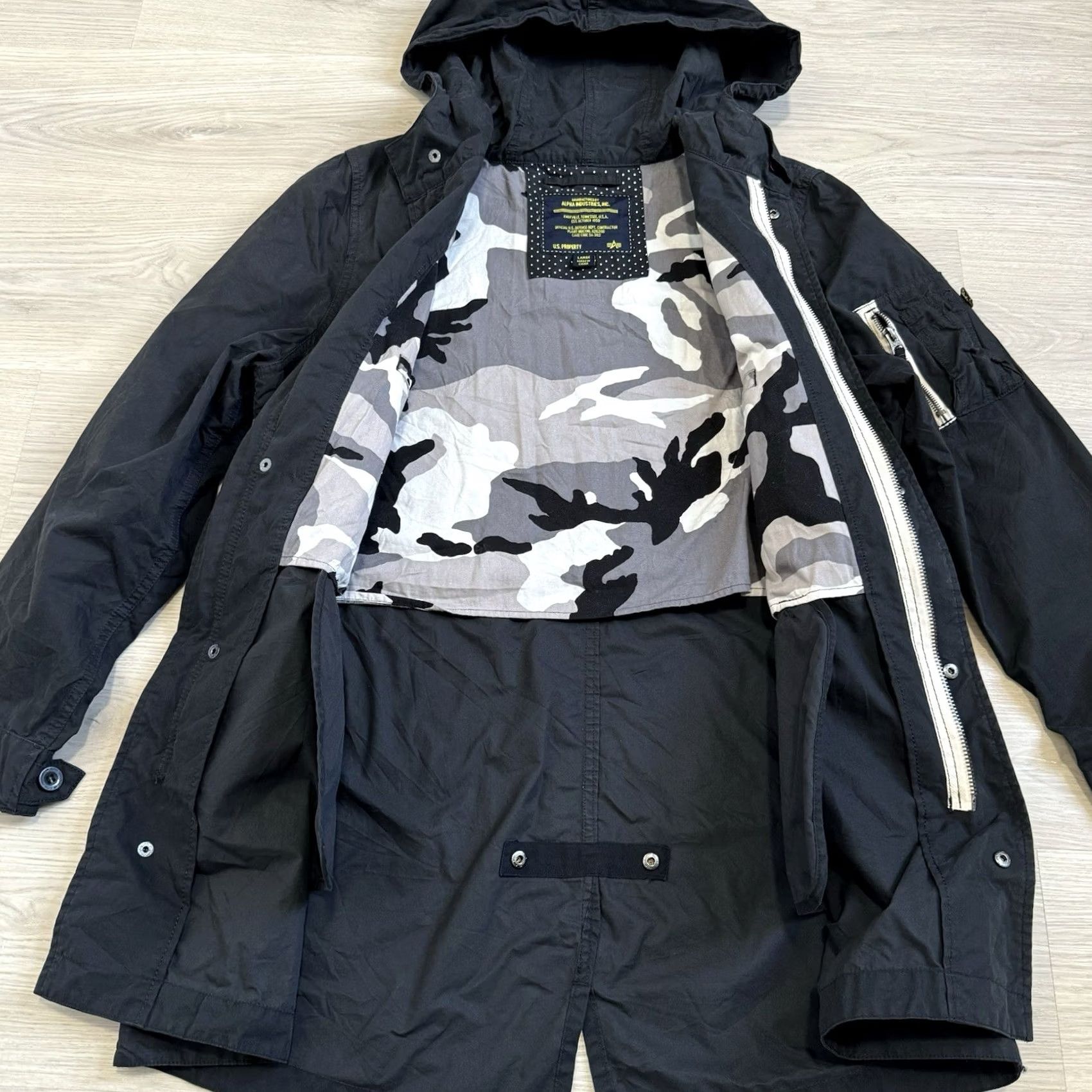Vintage VINTAGE Alpha Industries Inc Diplomat Fishtail Parka Hooded Zip Women L Black Camo Parka Womens刘 Size L / US 10 / IT 46 - 3 Thumbnail